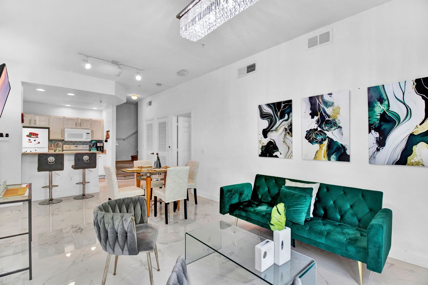 Kissimmee Townhome: 2290 San Vital Dr