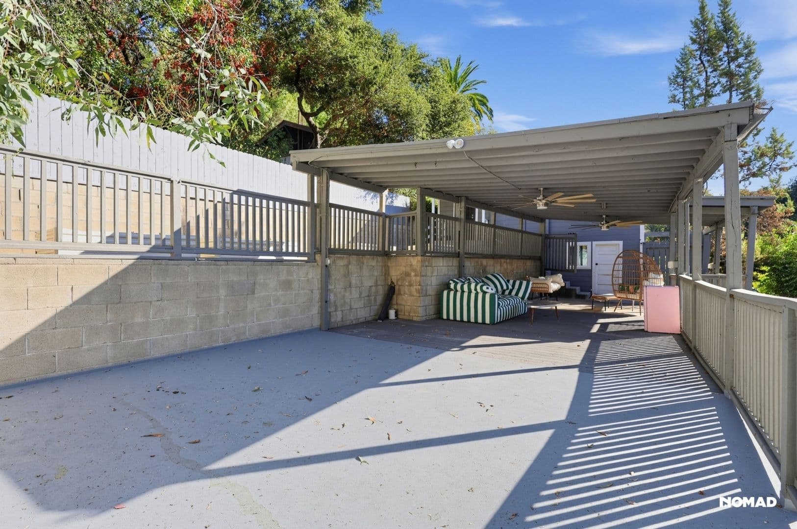 Los Angeles House: 4875 Wicopee Ave