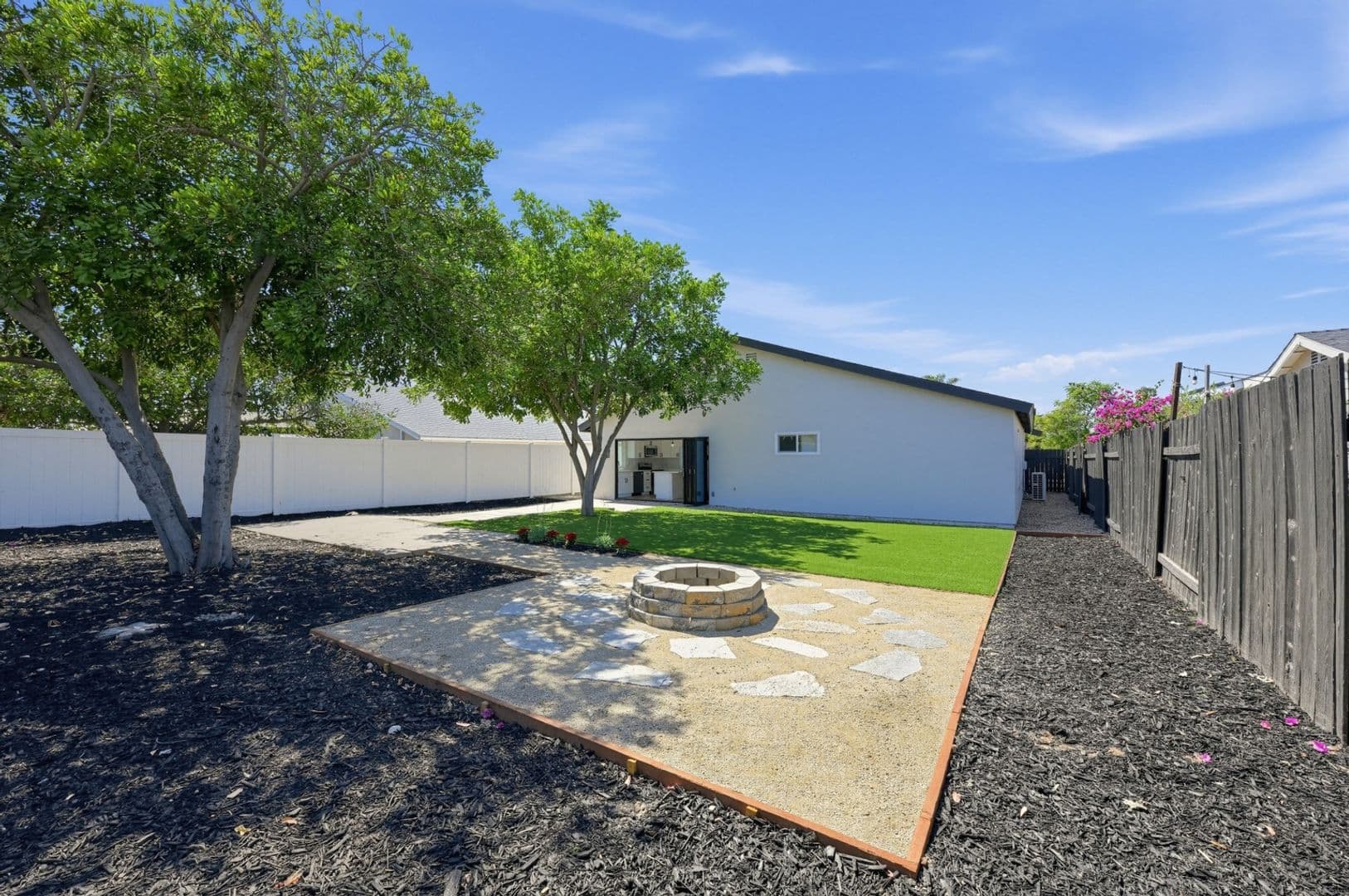 San Diego House: 10945 Janice Ct