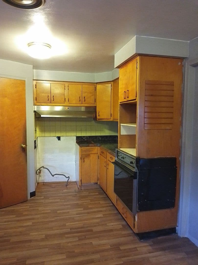 Buffalo Townhome: 36 Davidson Ave