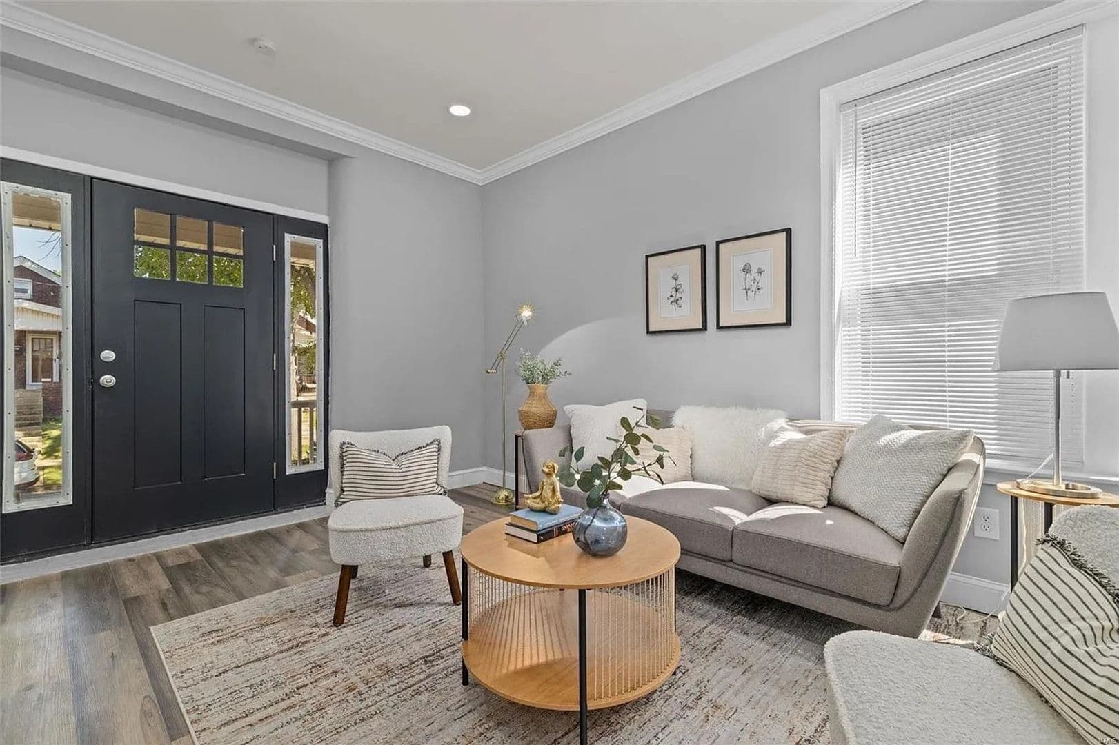 Saint Louis House: 4406 Ellenwood Ave