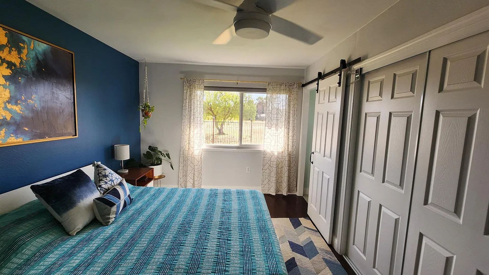 Livermore House: 1032 Hollyhock St