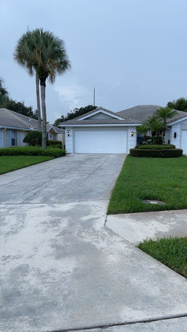 Palm Beach Gardens House: 4426 Lacey Oak Dr