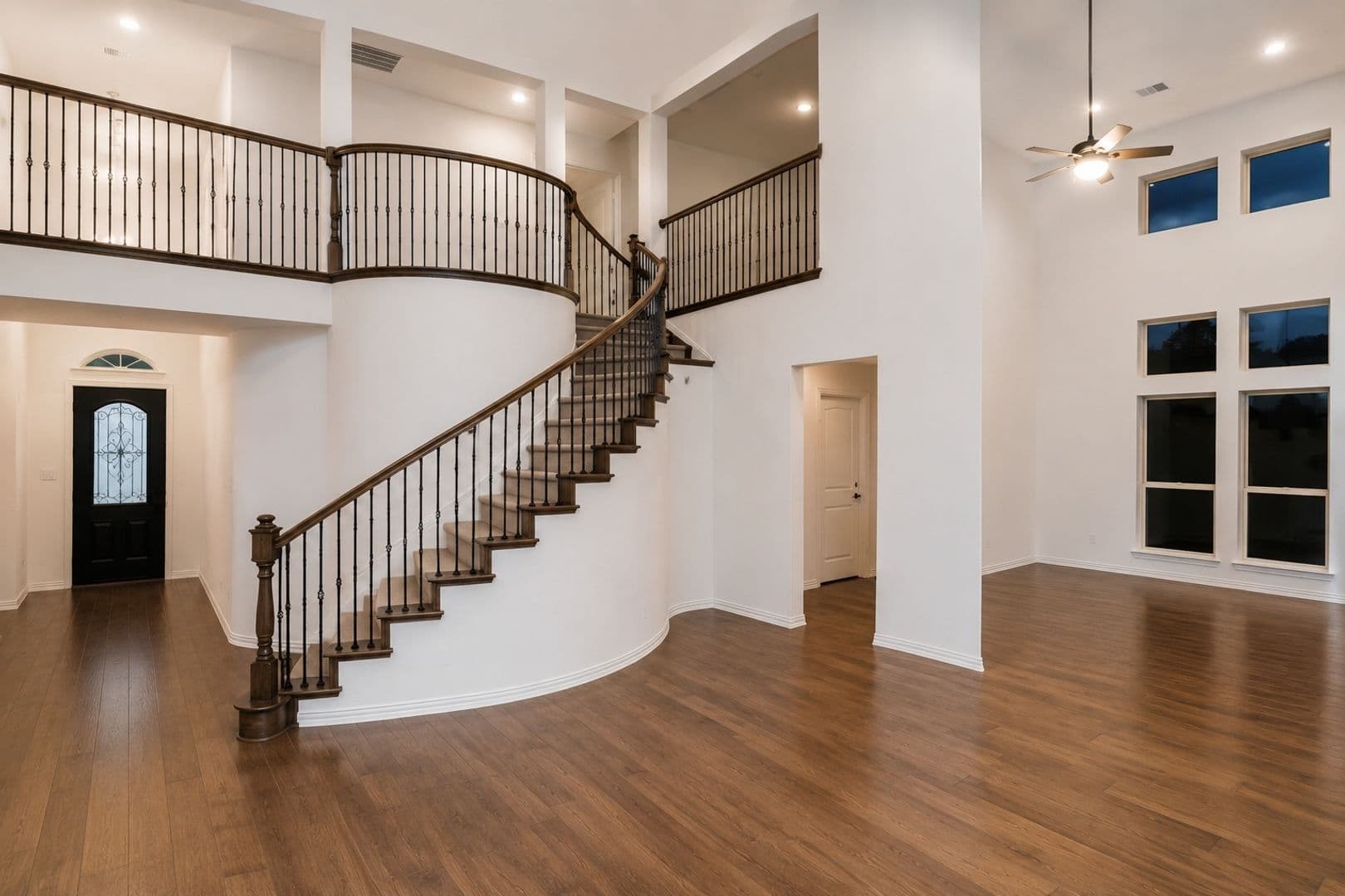 Haslet House: 1066 Lindsay Ln