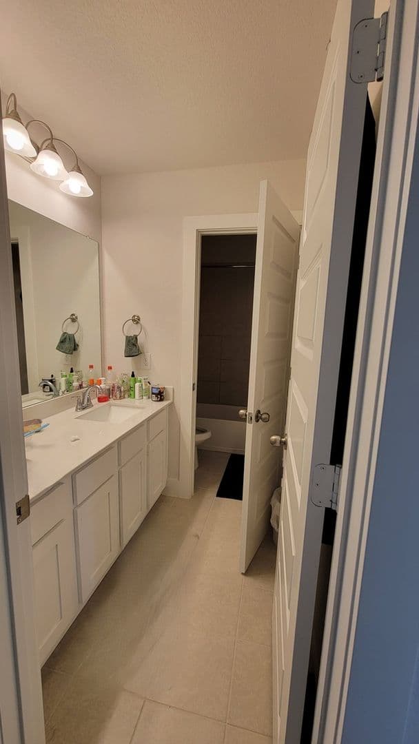 Fort Worth House: 5708 Embargo Rd