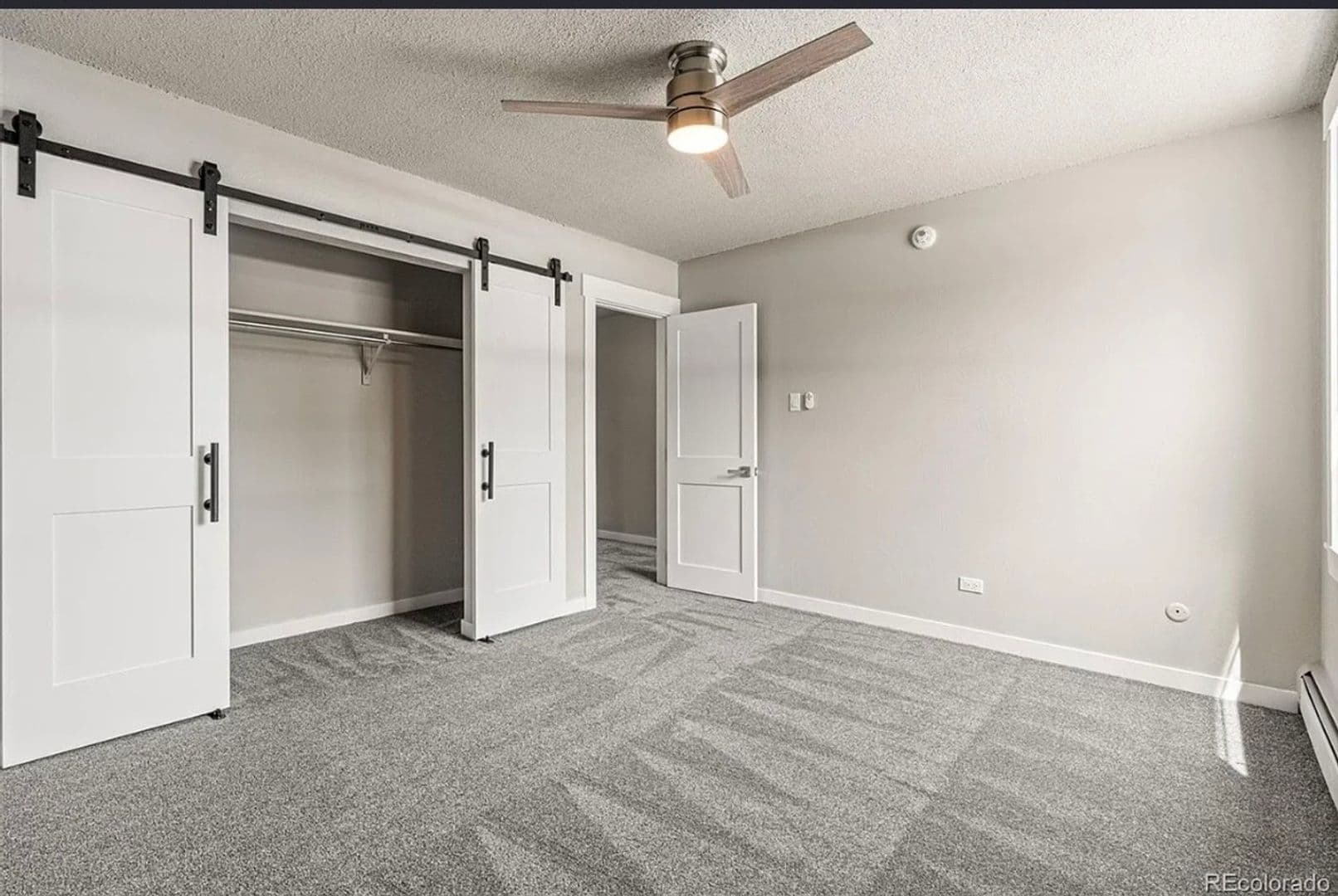 Aurora Condo: 2120 S Vaughn Way