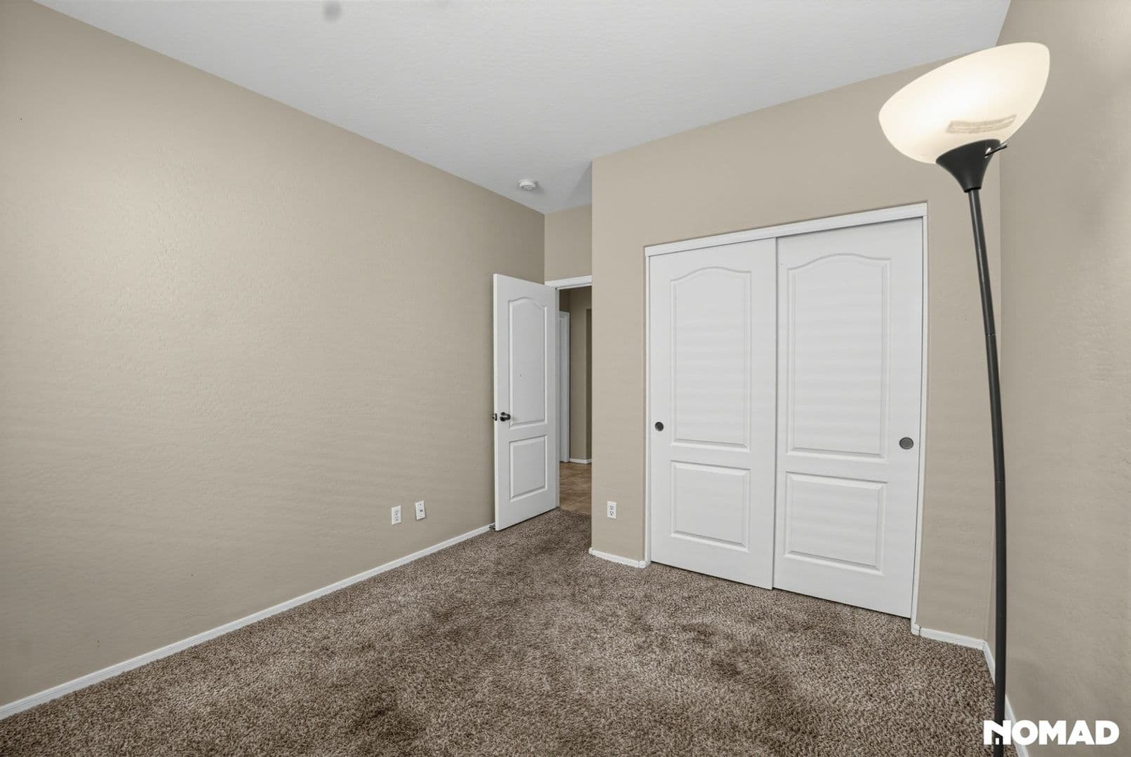 Avondale House: 3314 N 126th Dr