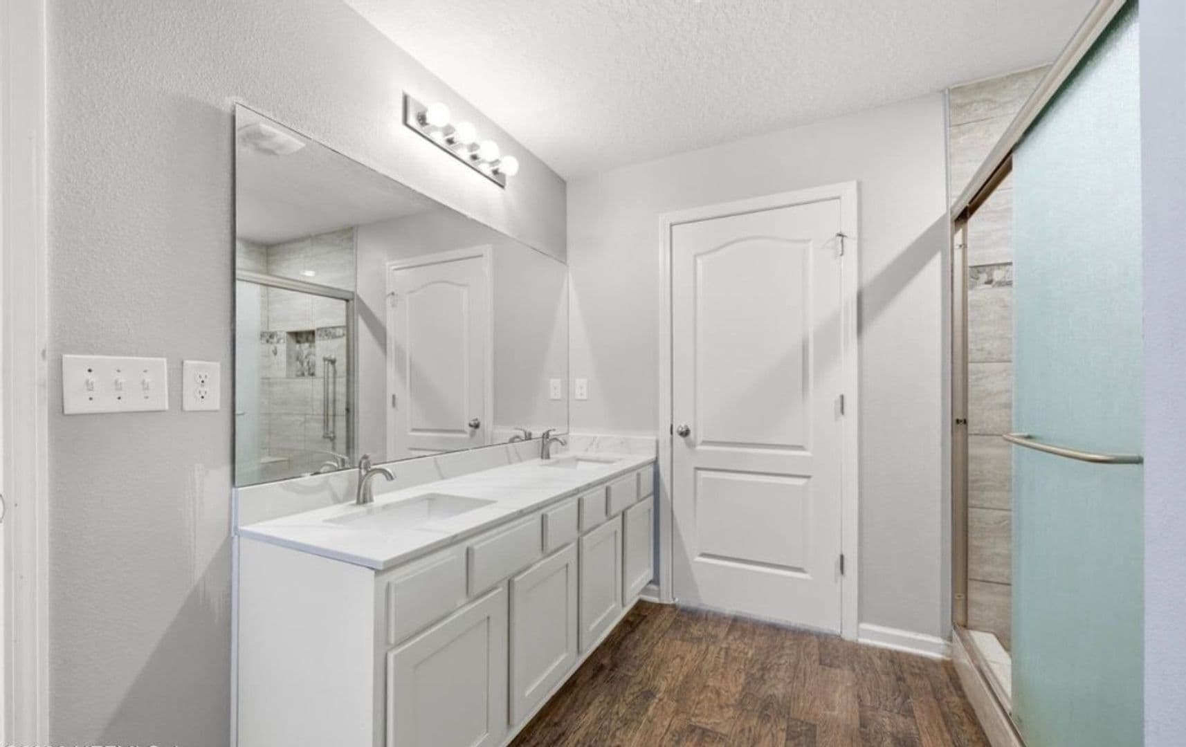 Jacksonville House: 3512 Guppy Ct