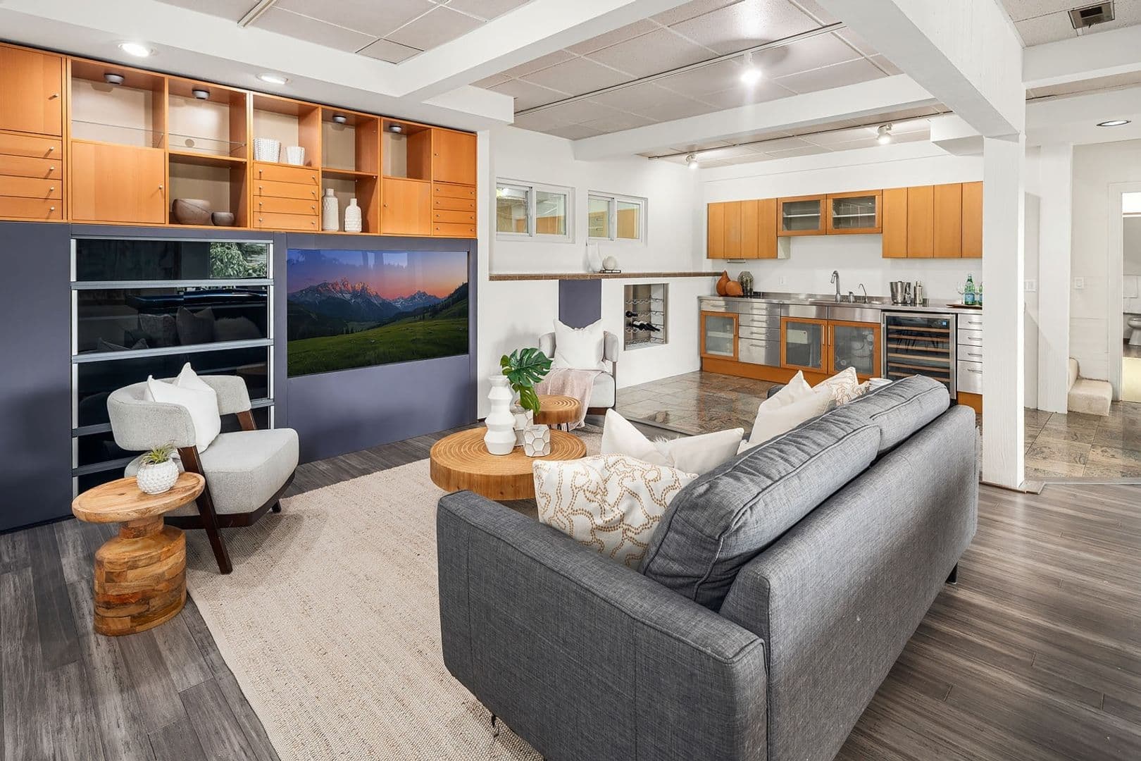 Bellevue House: 5761 110th Ave SE
