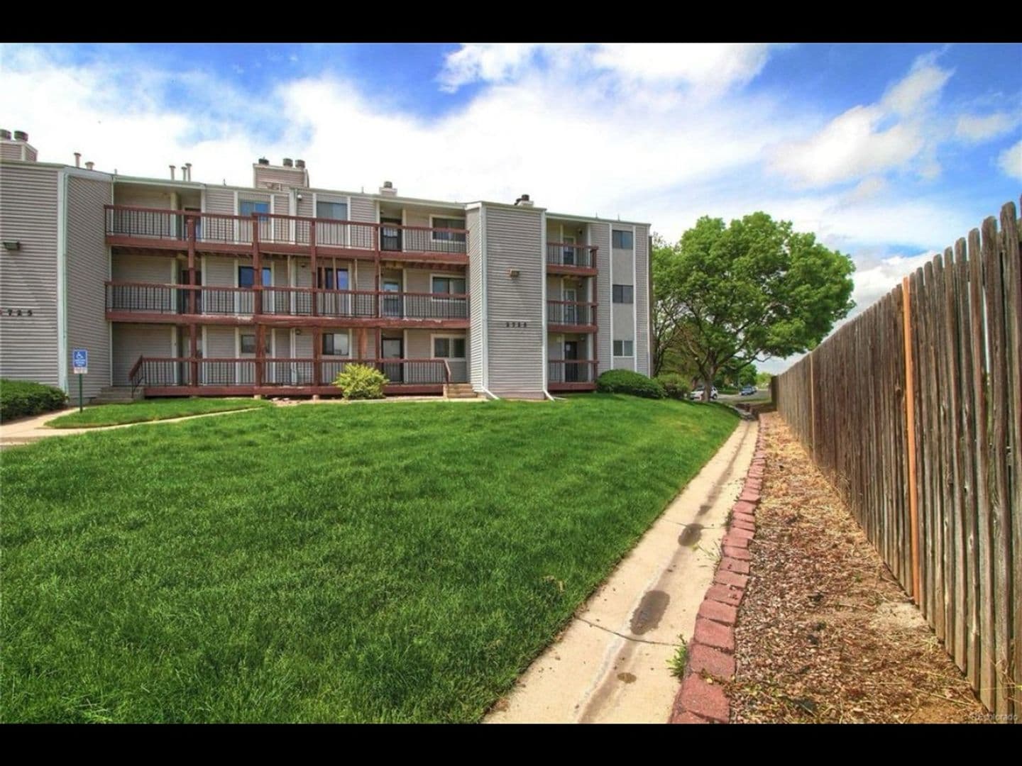 Westminster Townhome: 2725 W 86th Ave