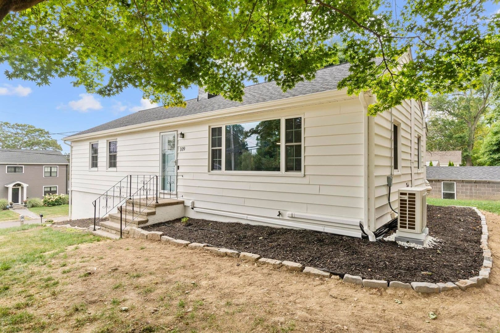 Milford House: 109 Bryan Hill Rd