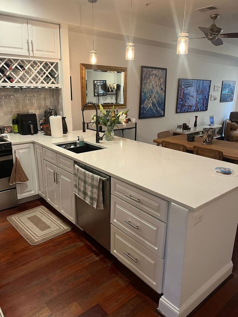Washington Condo: 2132 11th St NW