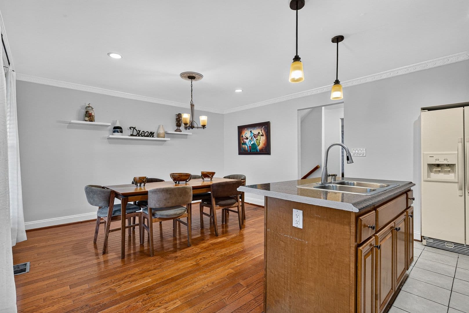 Baltimore Townhome: 805 Arnold Ct