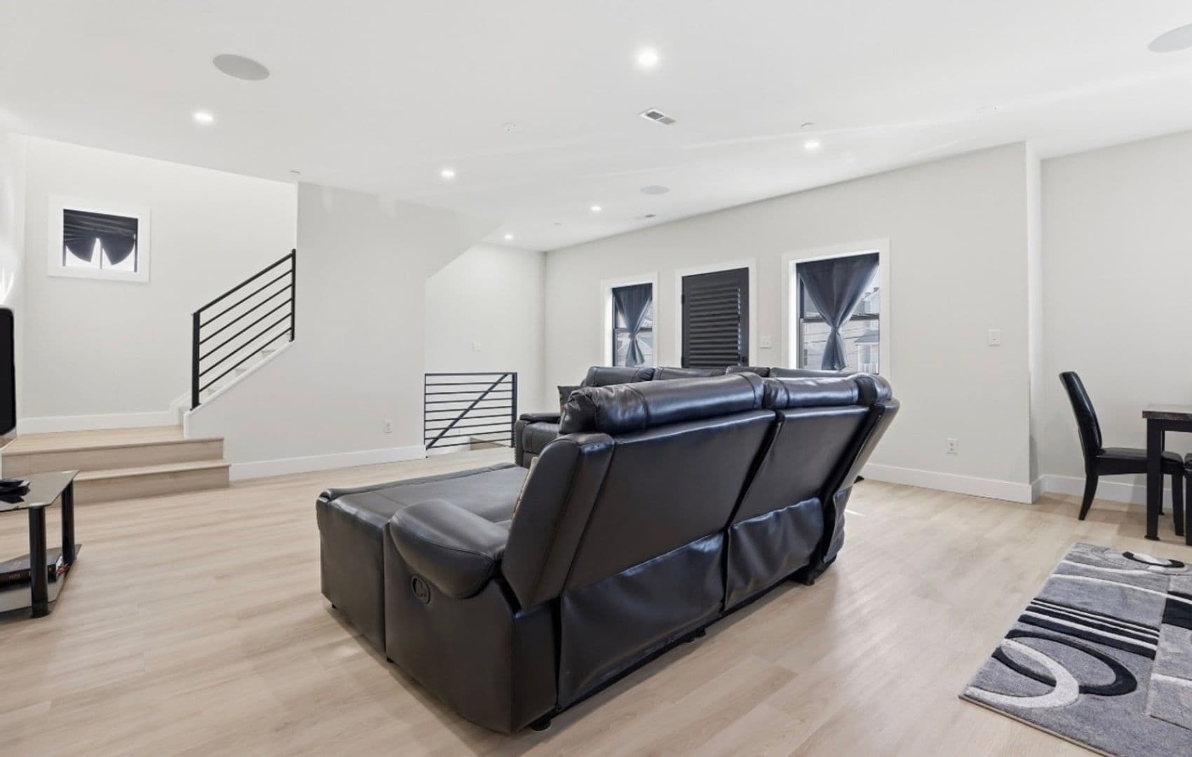 Sparrows Point House: 6931 River Dr Rd