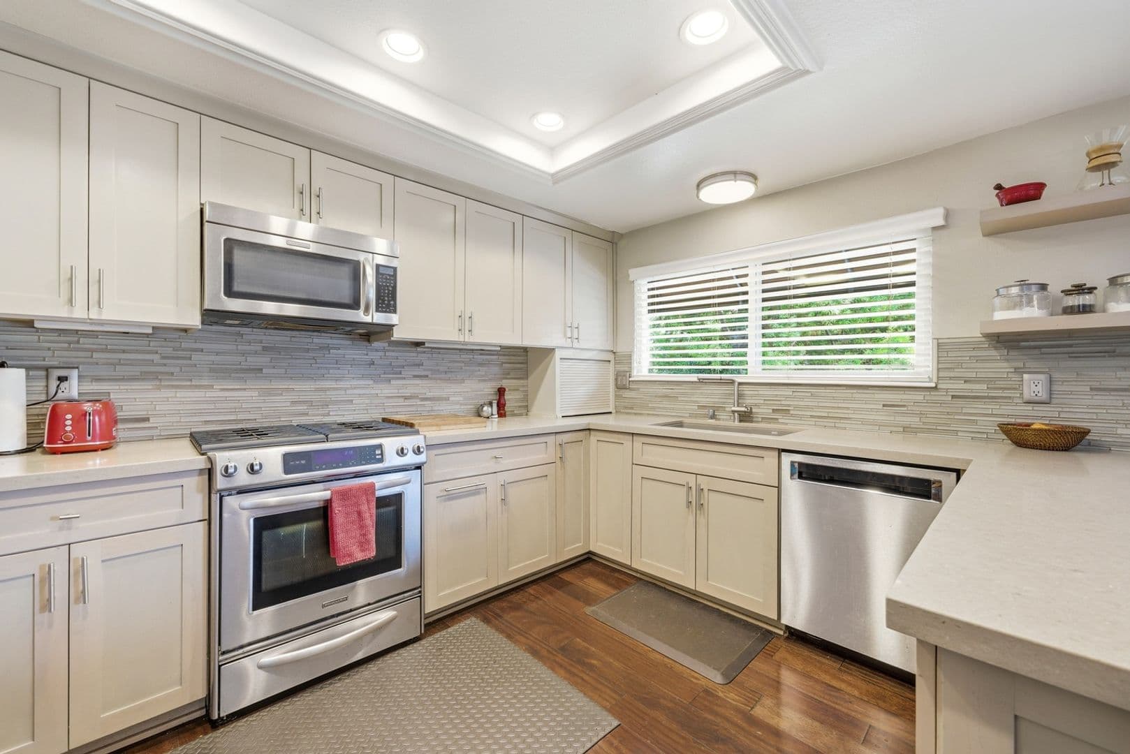 Costa Mesa Condo: 870 Deep Crk