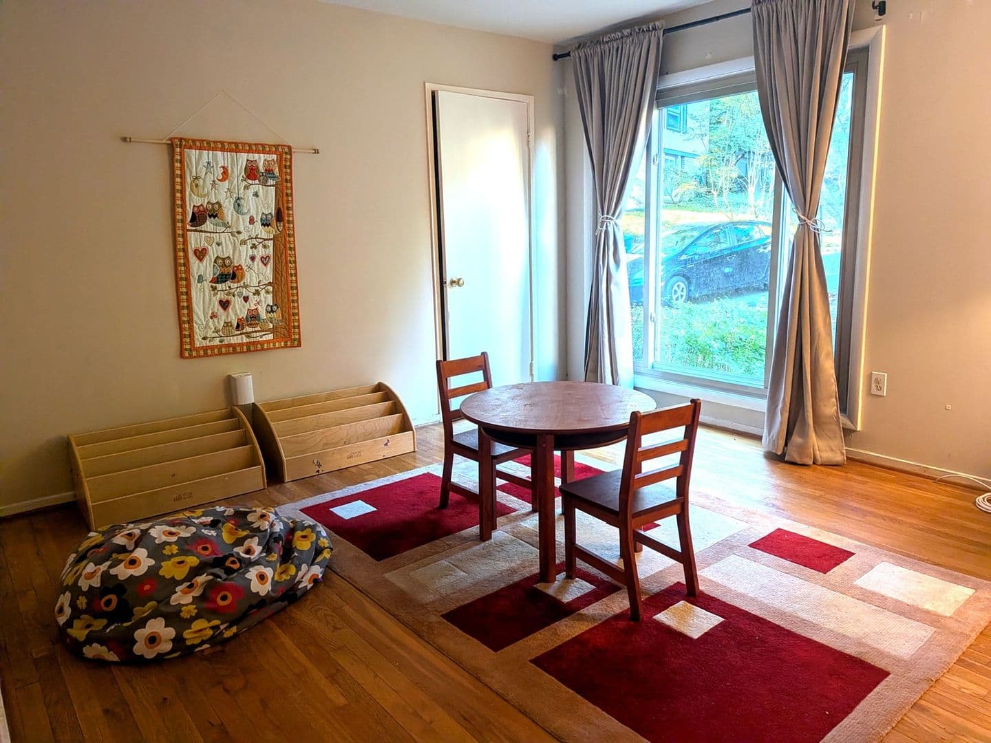 Potomac House: 8801 Quiet Stream Ct