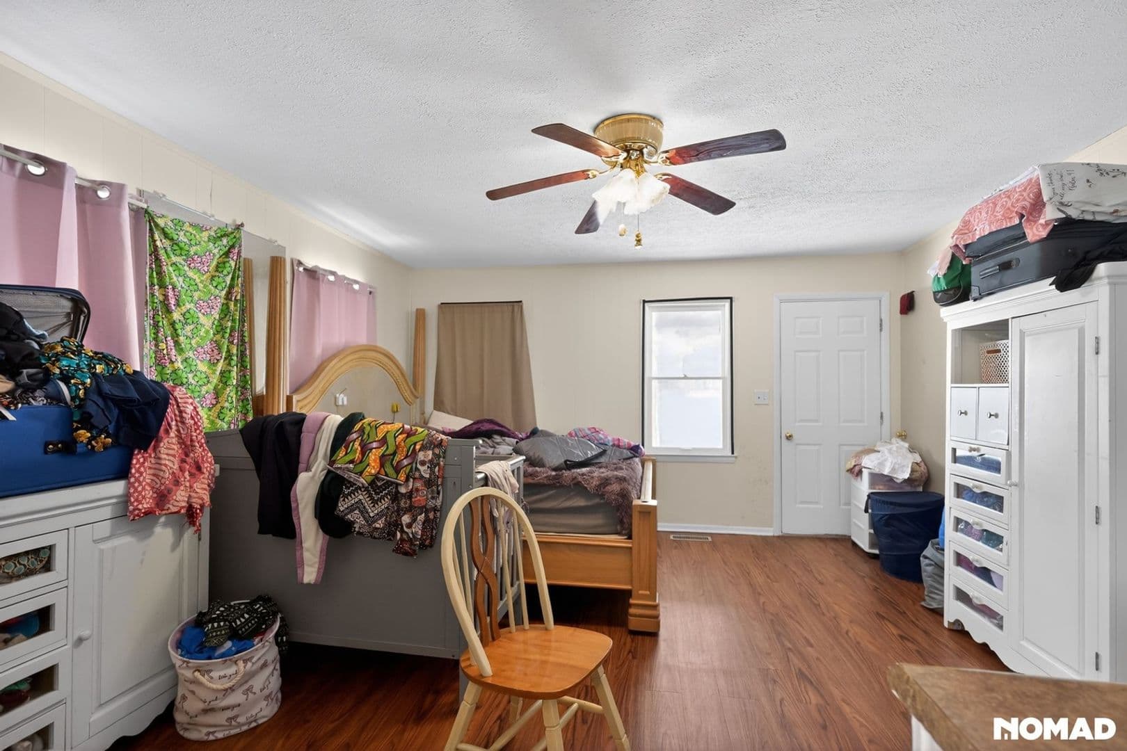 Louisville House: 1015 W Indian Trl