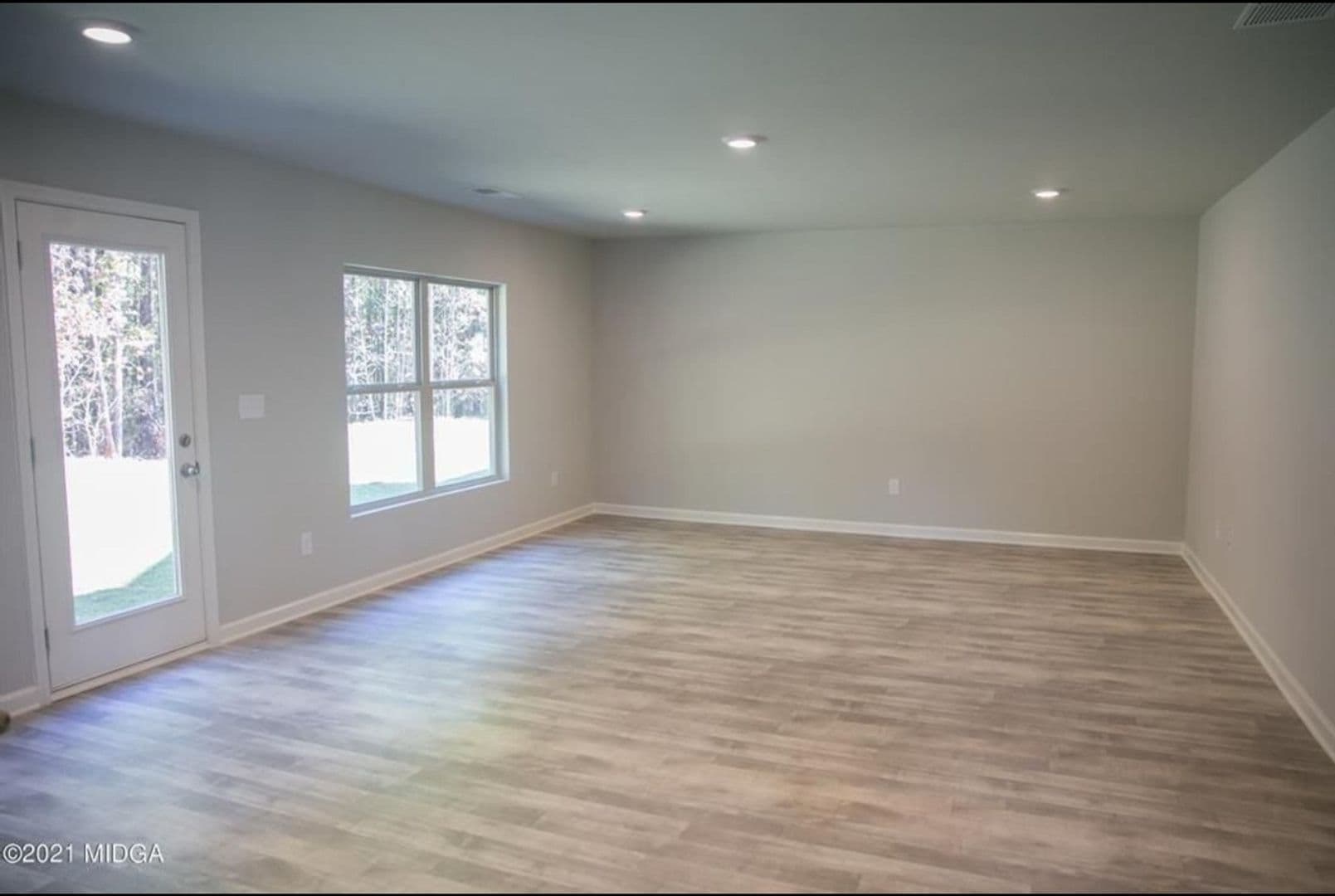 Macon House: 178 Goodall Woods Dr