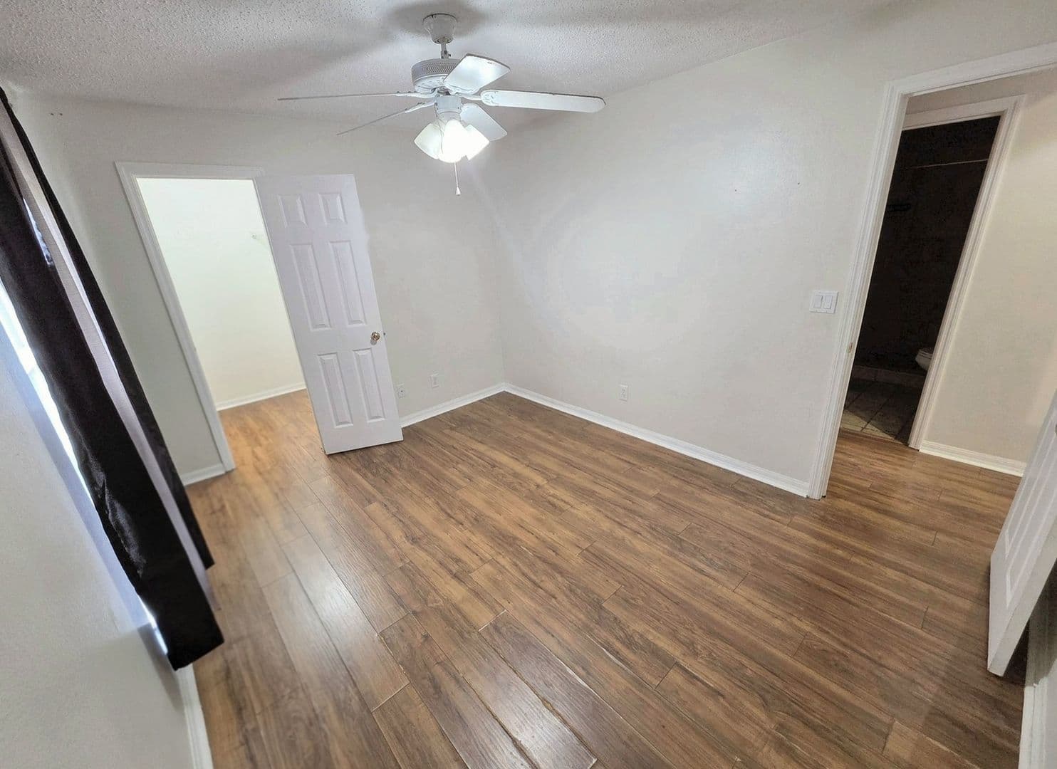 Lakeland House: 7628 Lewis Rd