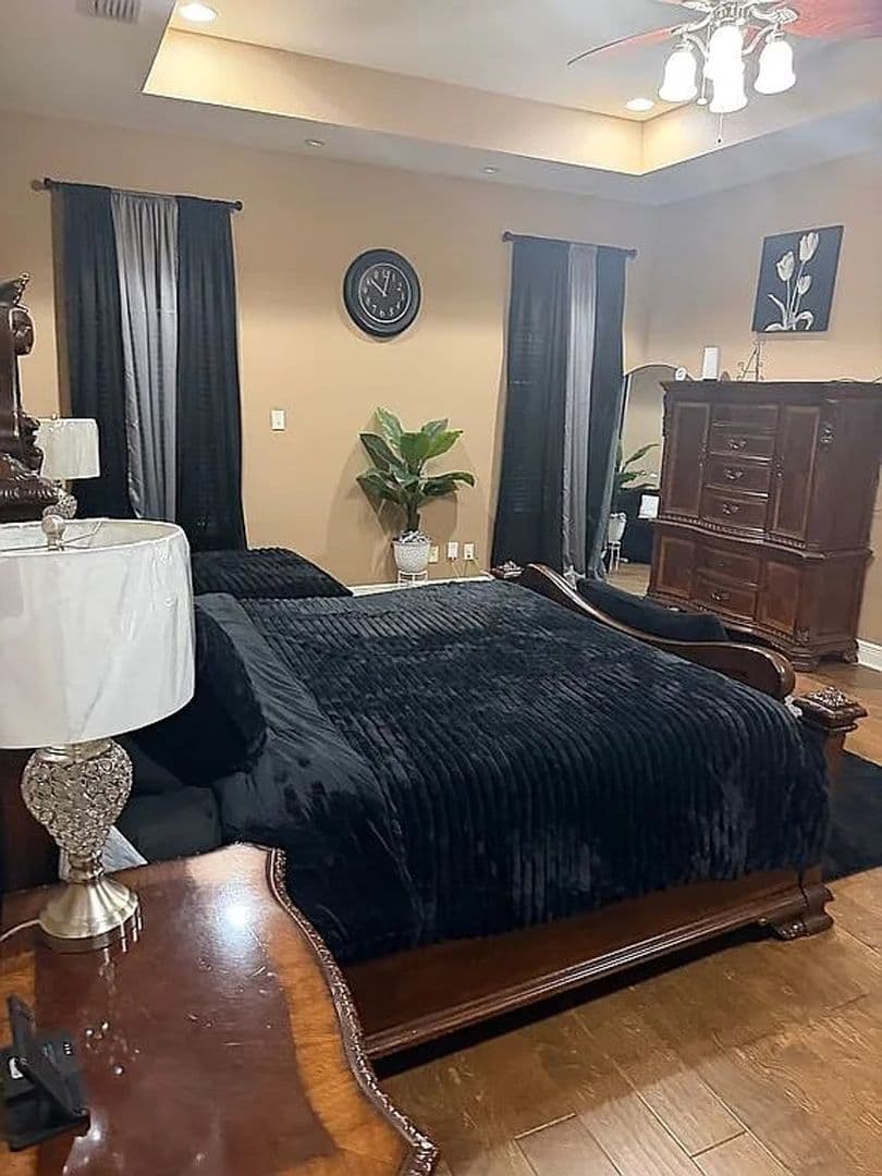 Mobile House: 7112 Raleigh Blvd