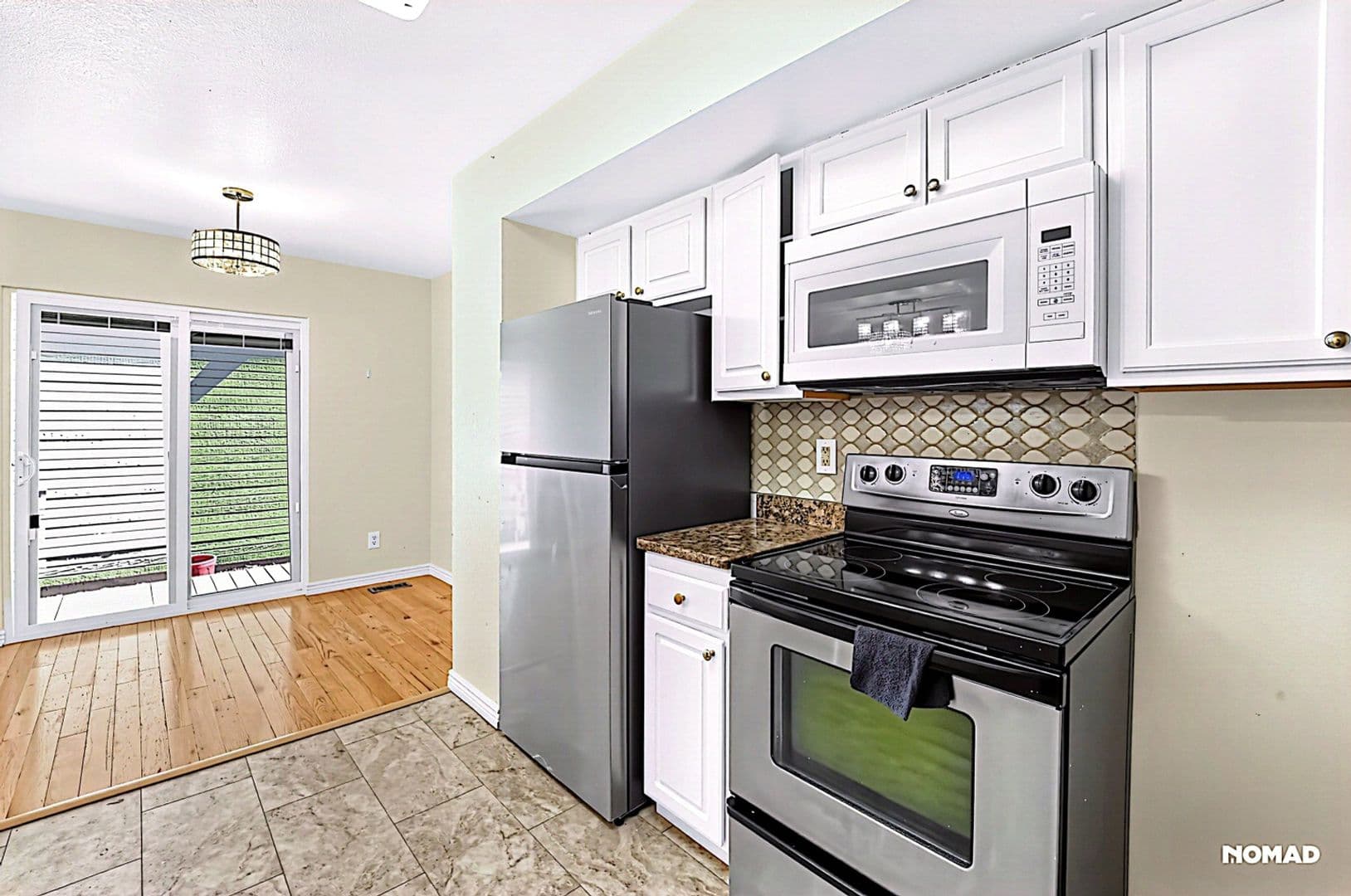 Aurora House: 1533 S Buckley Way