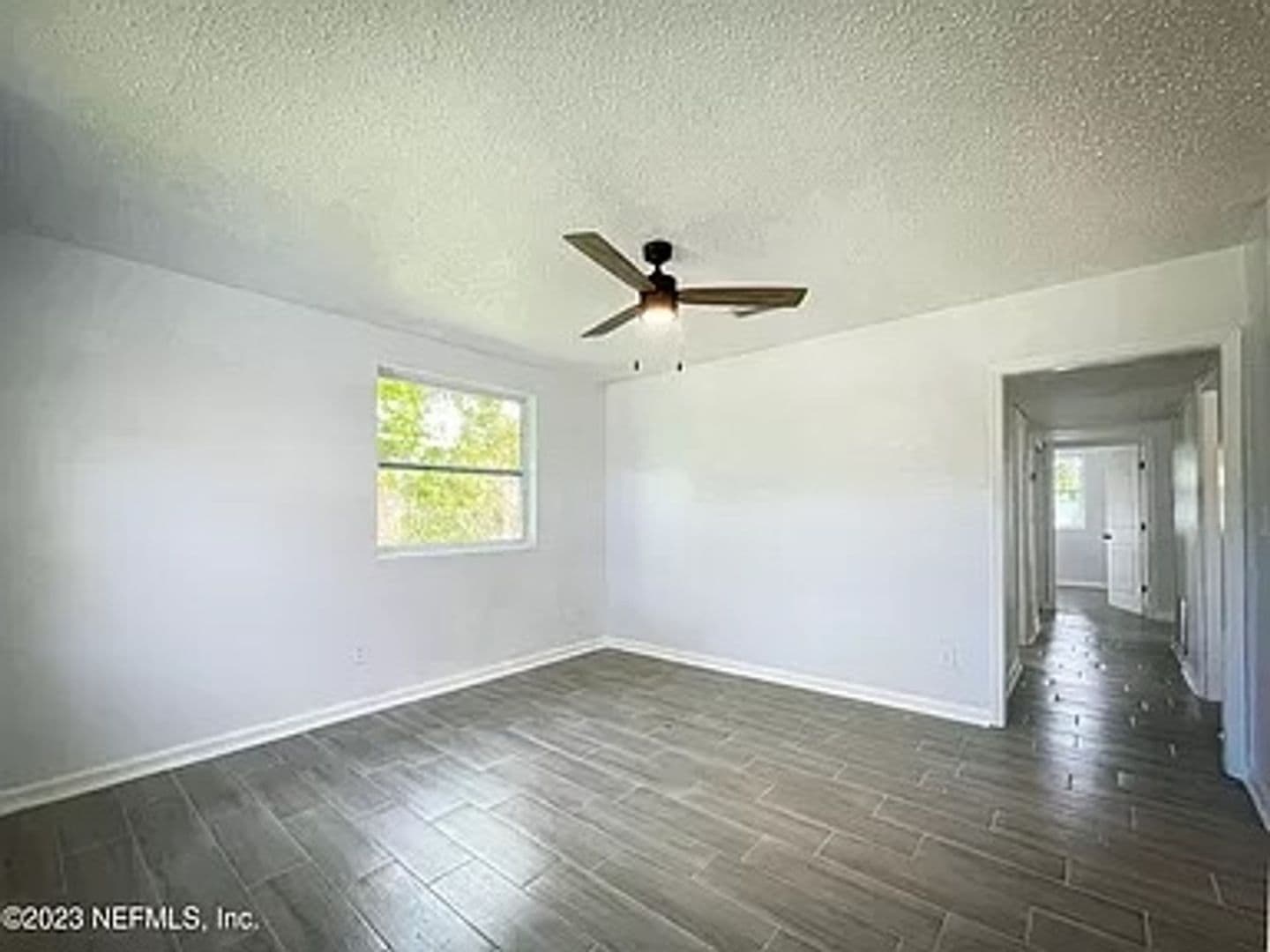 Jacksonville House: 7417 Laura St N