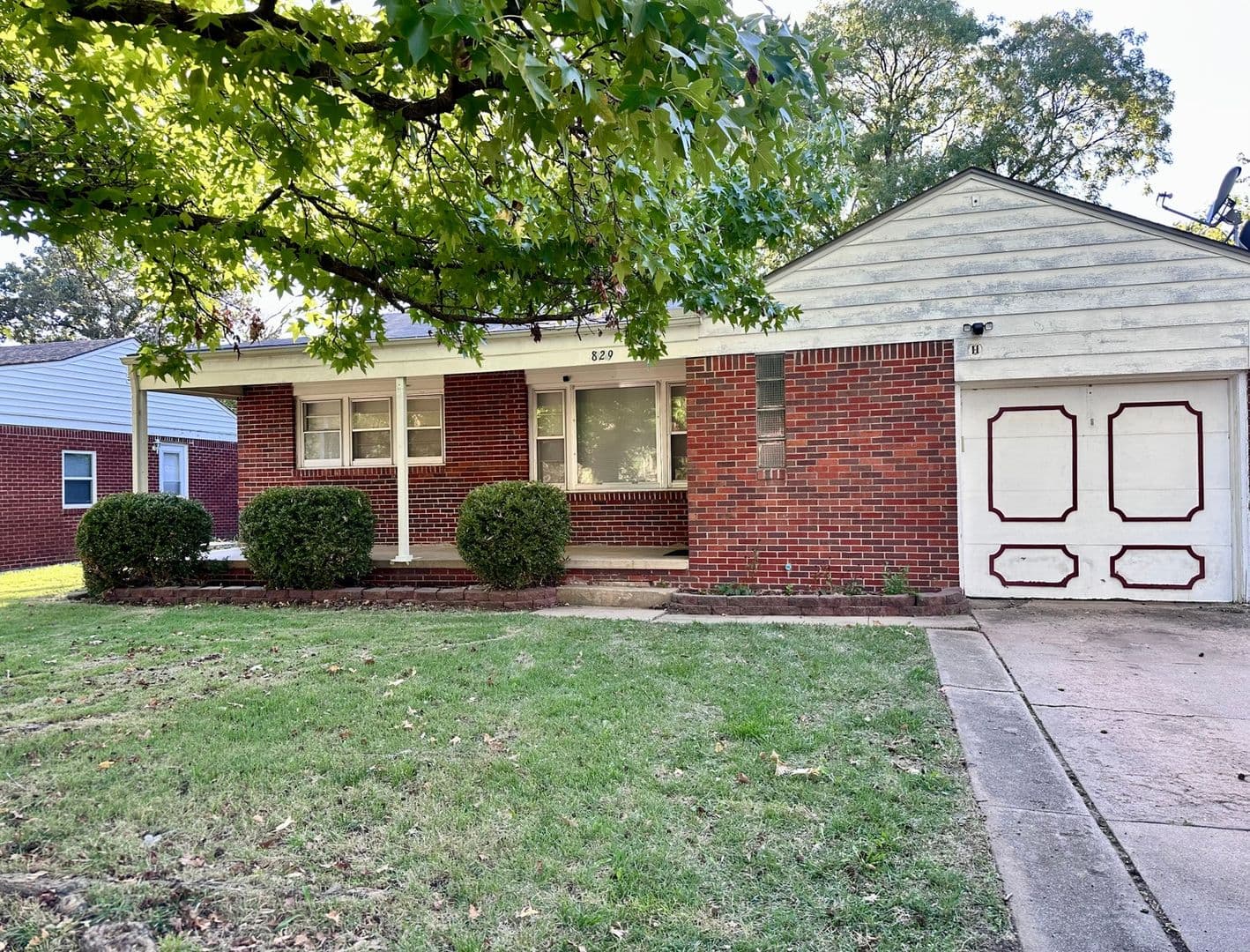 Wichita House: 829 S Watson Ln