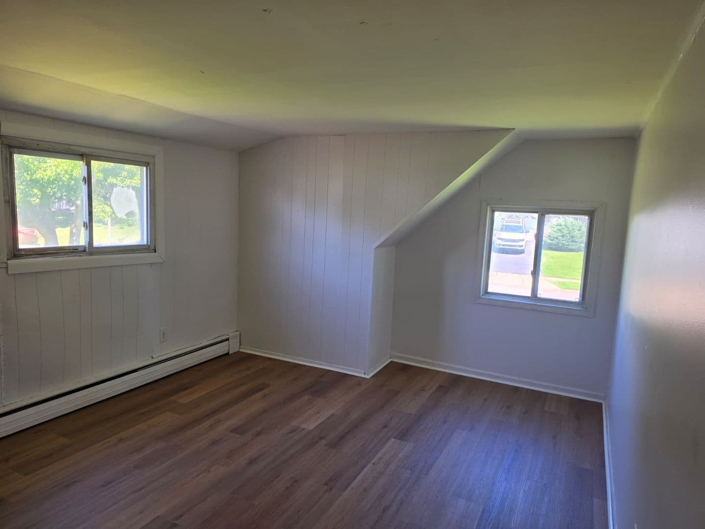 Levittown House: 37 Highland Park Pl