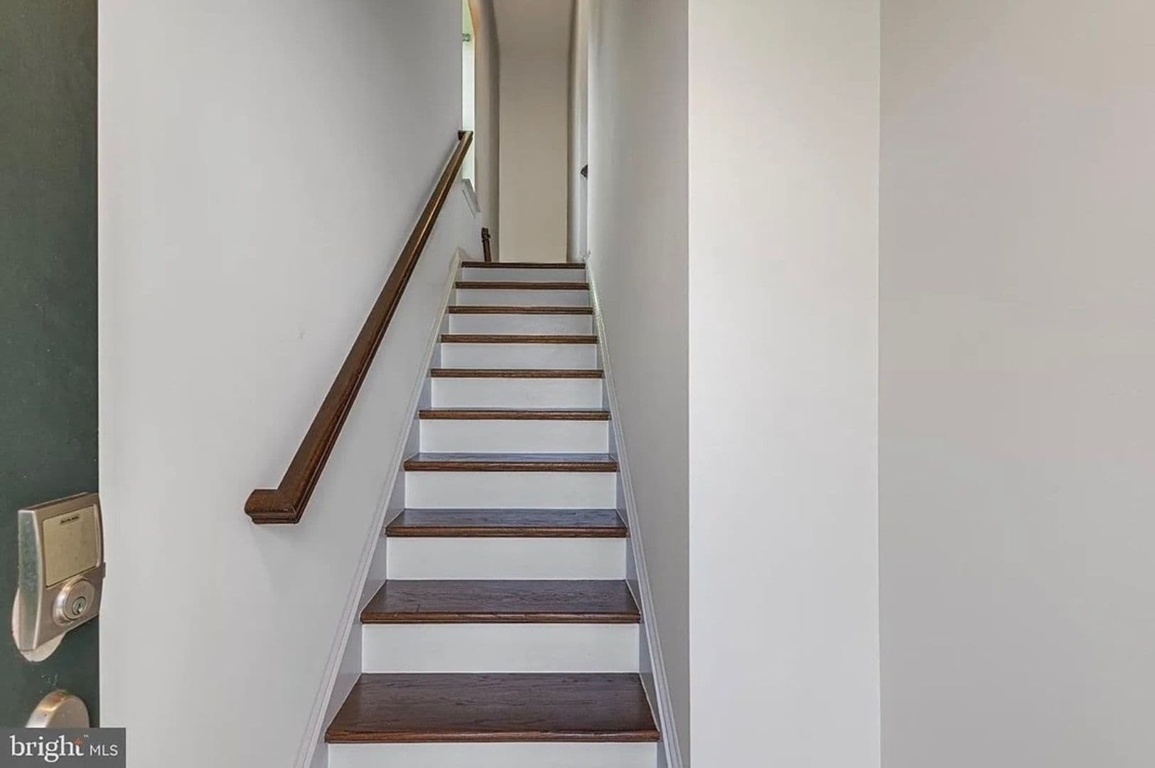 Newark Townhome: 621 S Twin Lakes Blvd