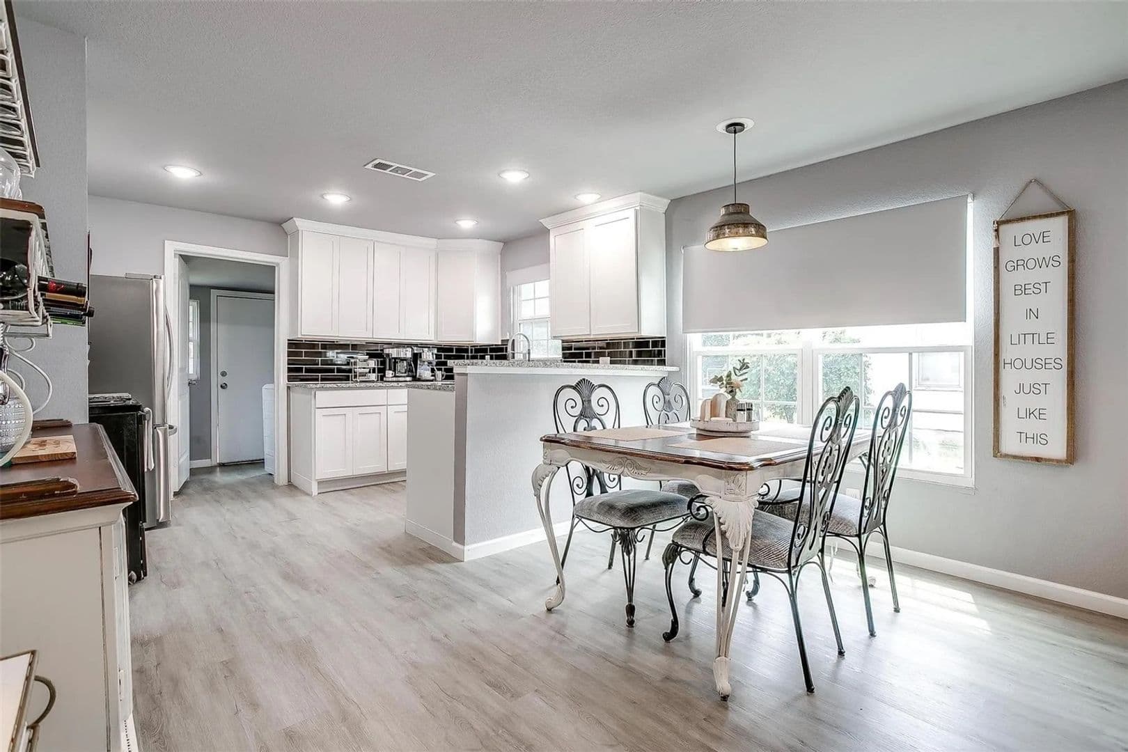 Fort Worth House: 1044 E Ramsey Ave