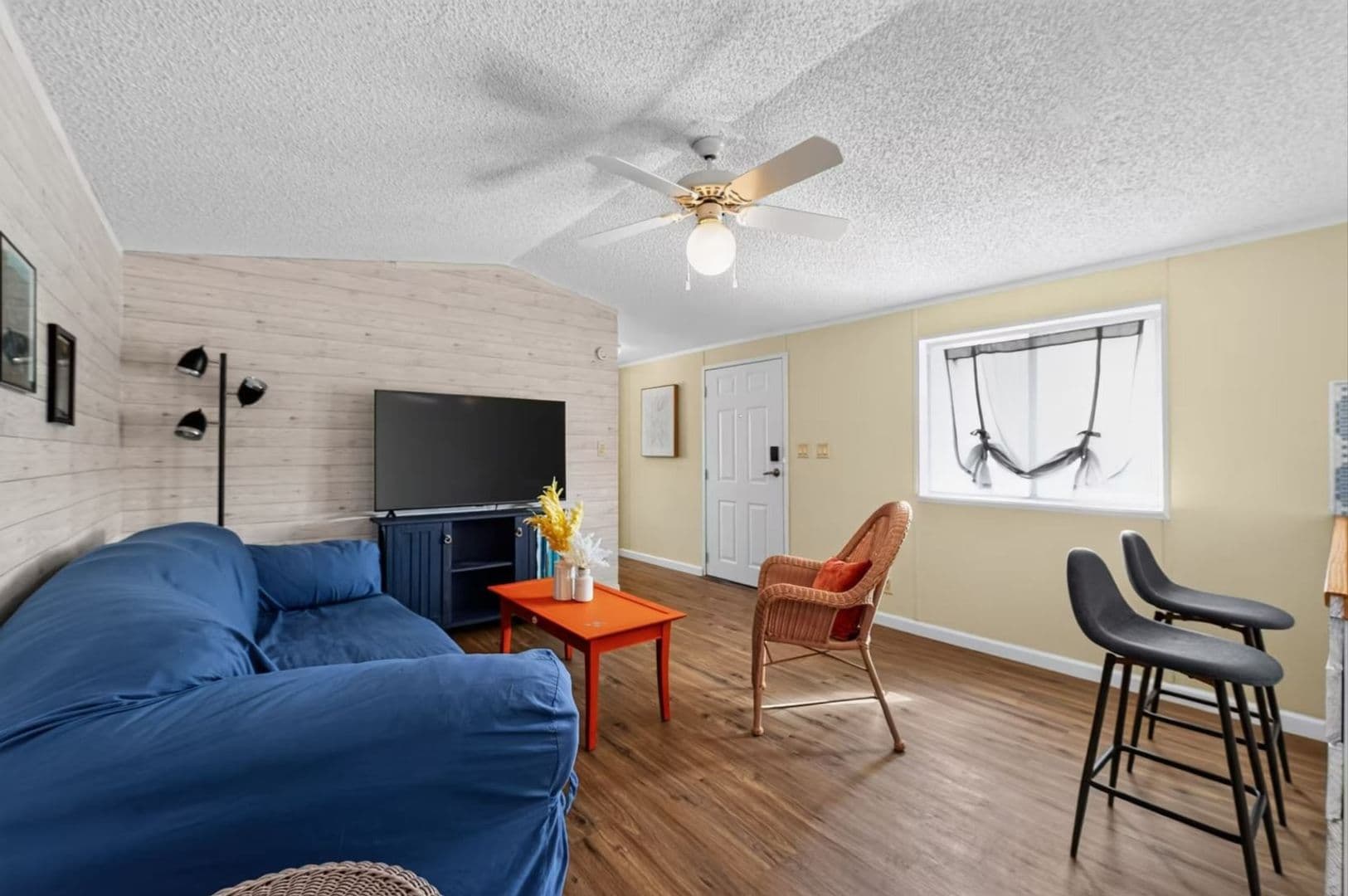Casa Grande House: 11484 N Cordell St