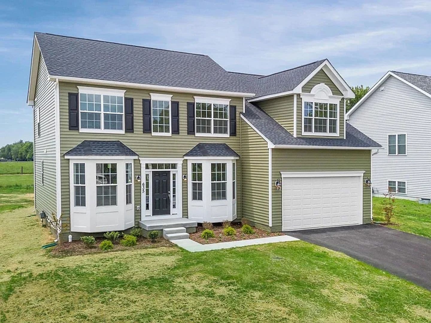 Middletown House: 635 Corbit Dr