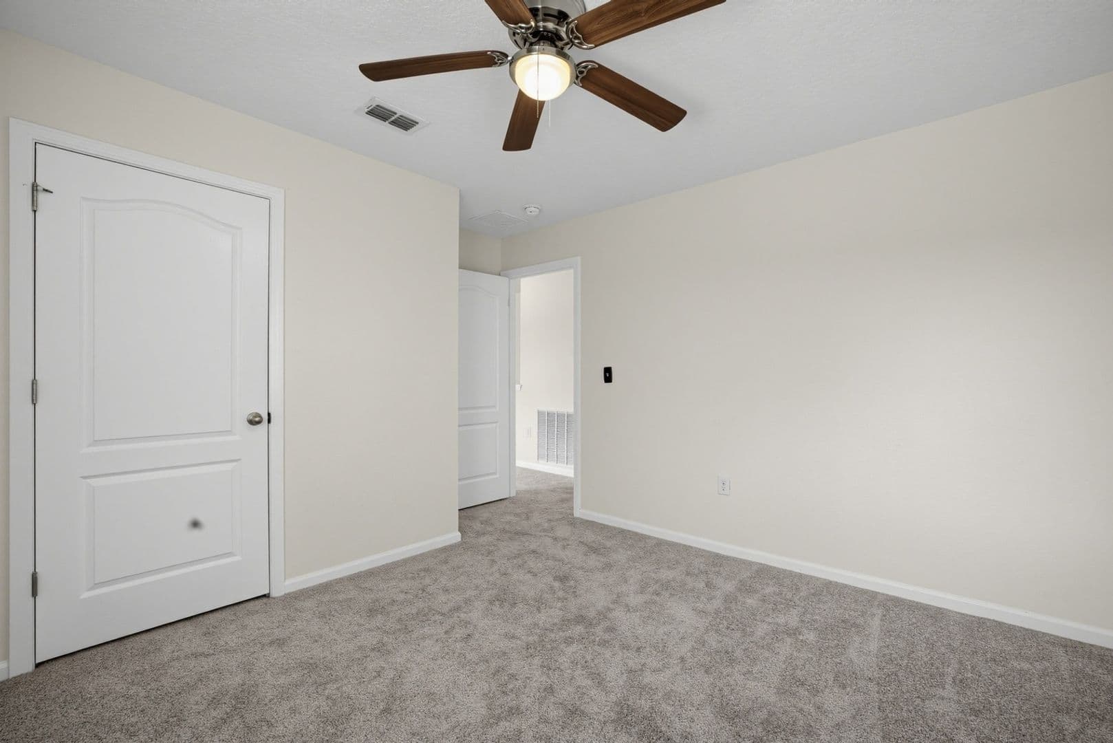 Jacksonville House: 3512 Guppy Ct