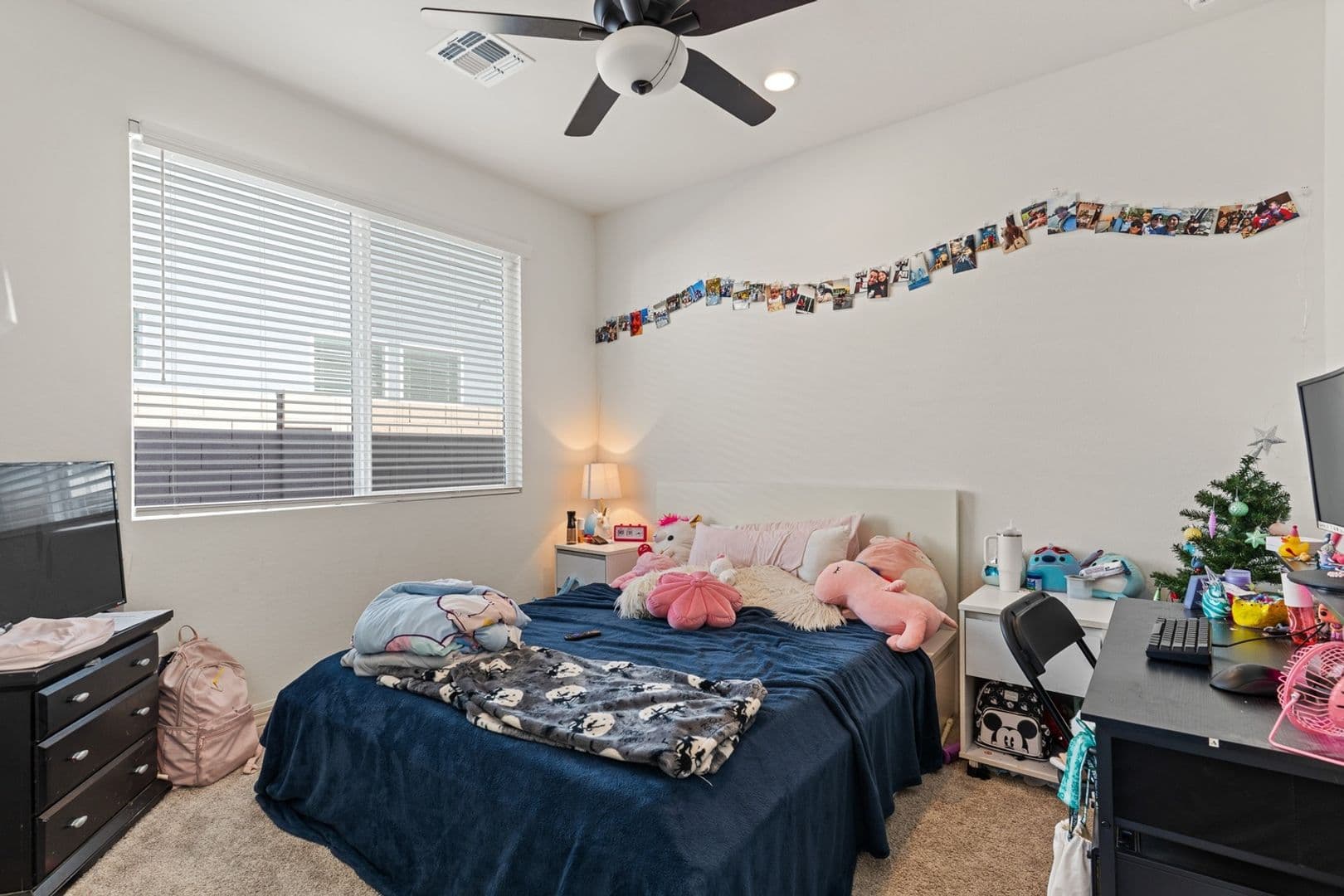 Surprise House: 10997 N Hershey St