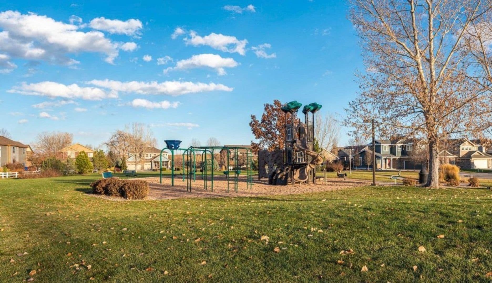 Loveland House: 6281 Sea Gull Cir
