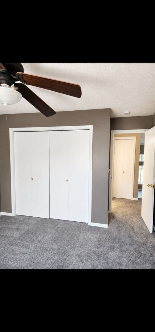 Inver Grove Heights Townhome: 7367 Braden Trl