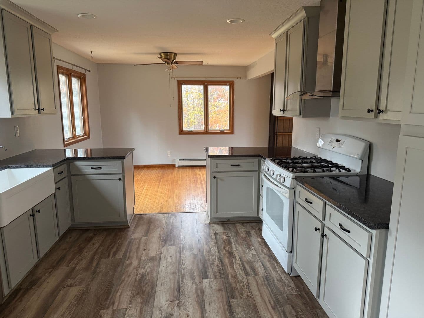 Prior Lake House: 17742 Fairlawn Ave