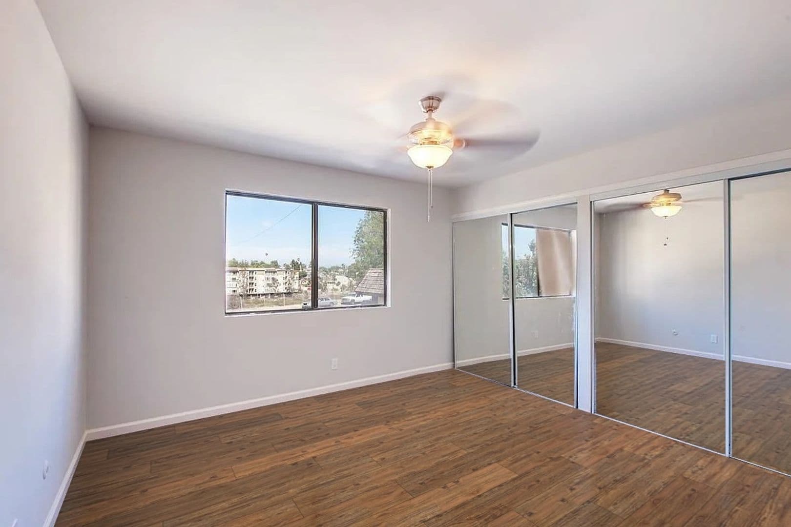 San Diego Condo: 3765 Boundary St