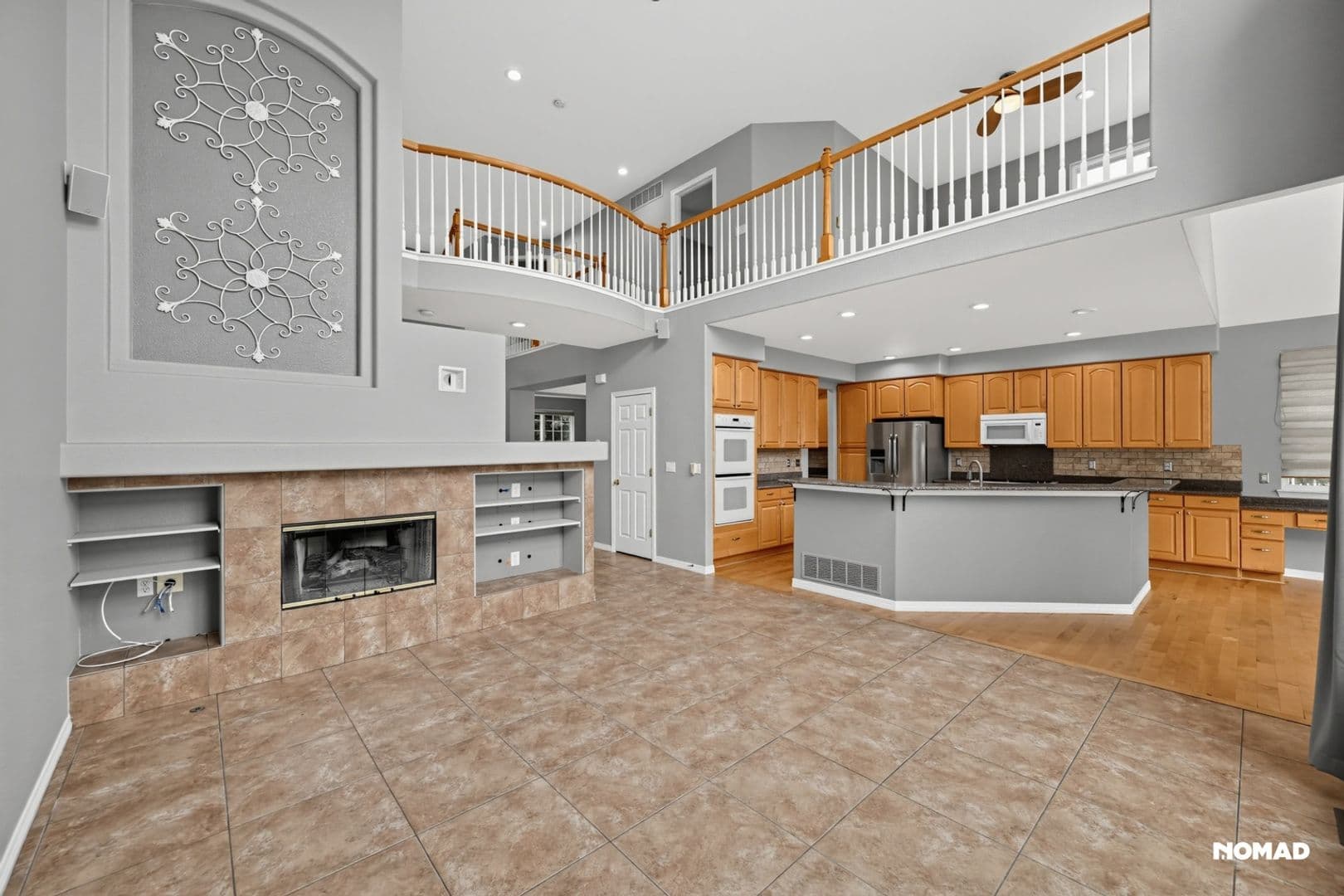 Aurora House: 21955 E Costilla Dr