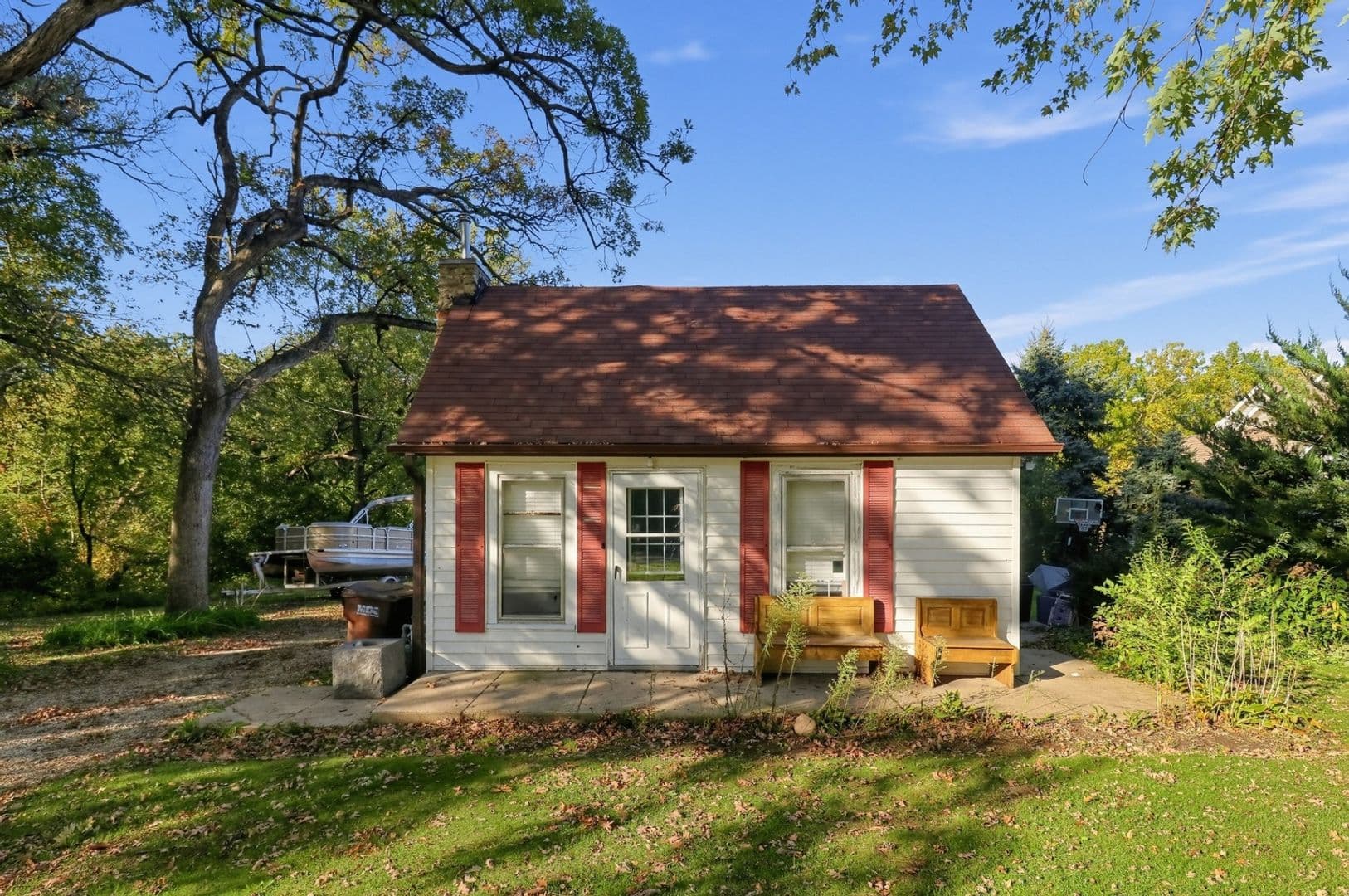 Crystal Lake House: 6414 W Hillside Rd