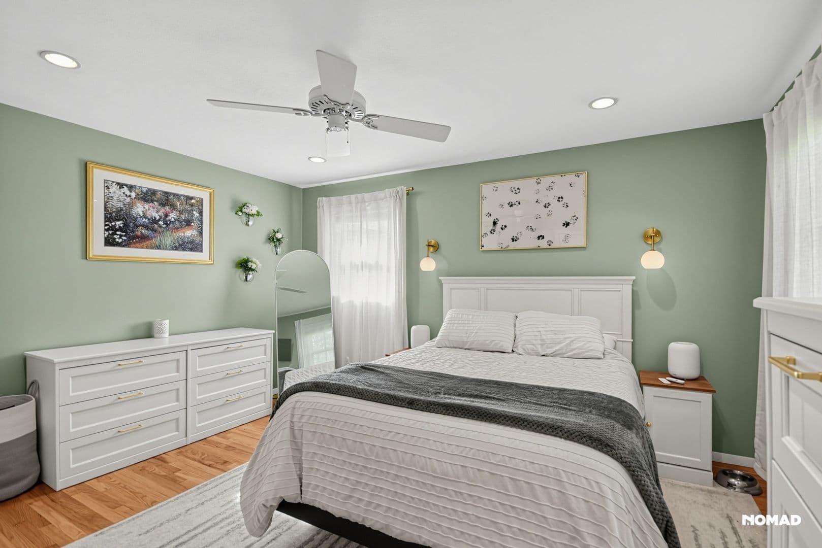 Newington House: 80 Knollwood Rd