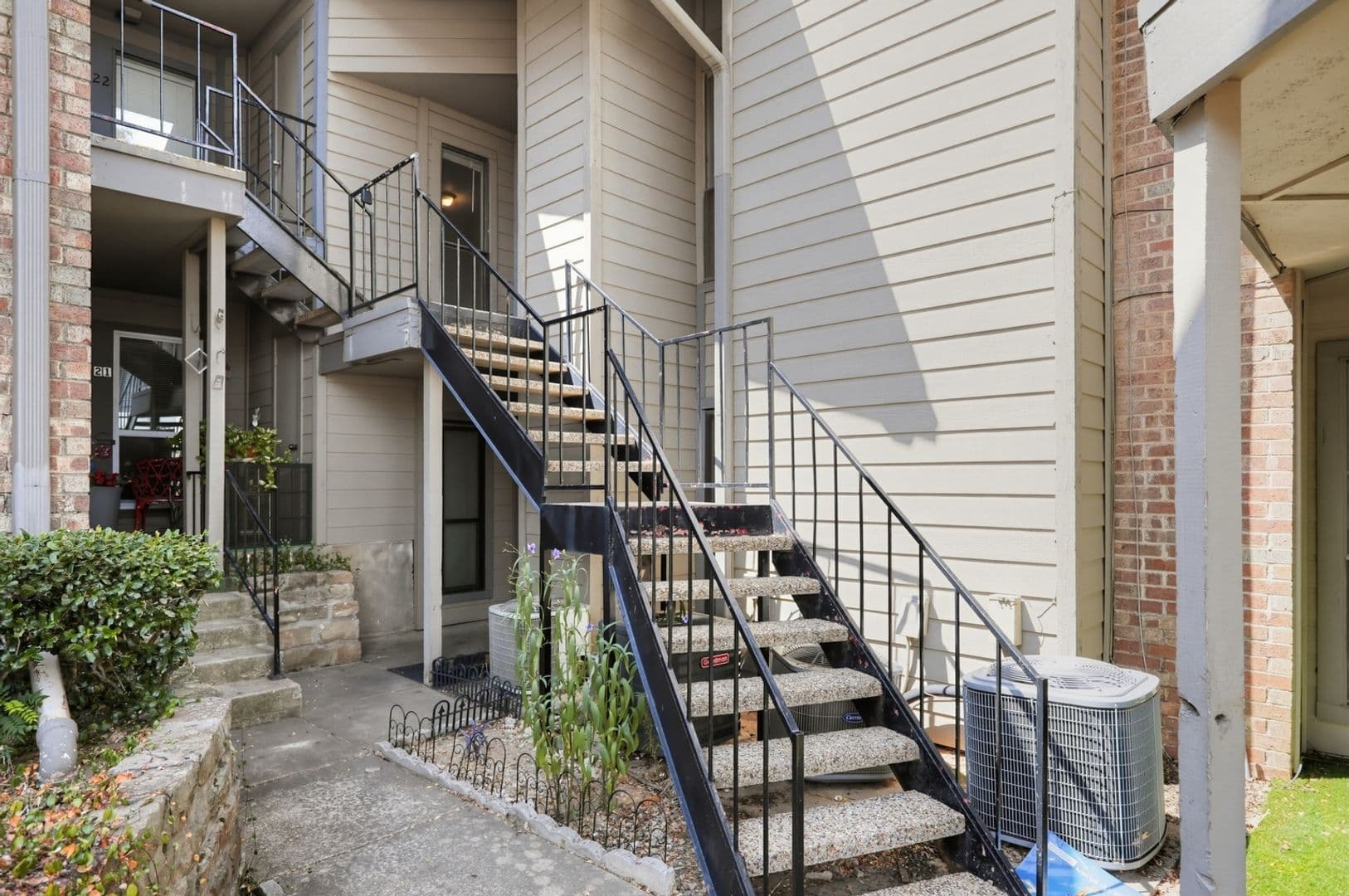 Arlington Condo: 1608 Pecan Chase Cir