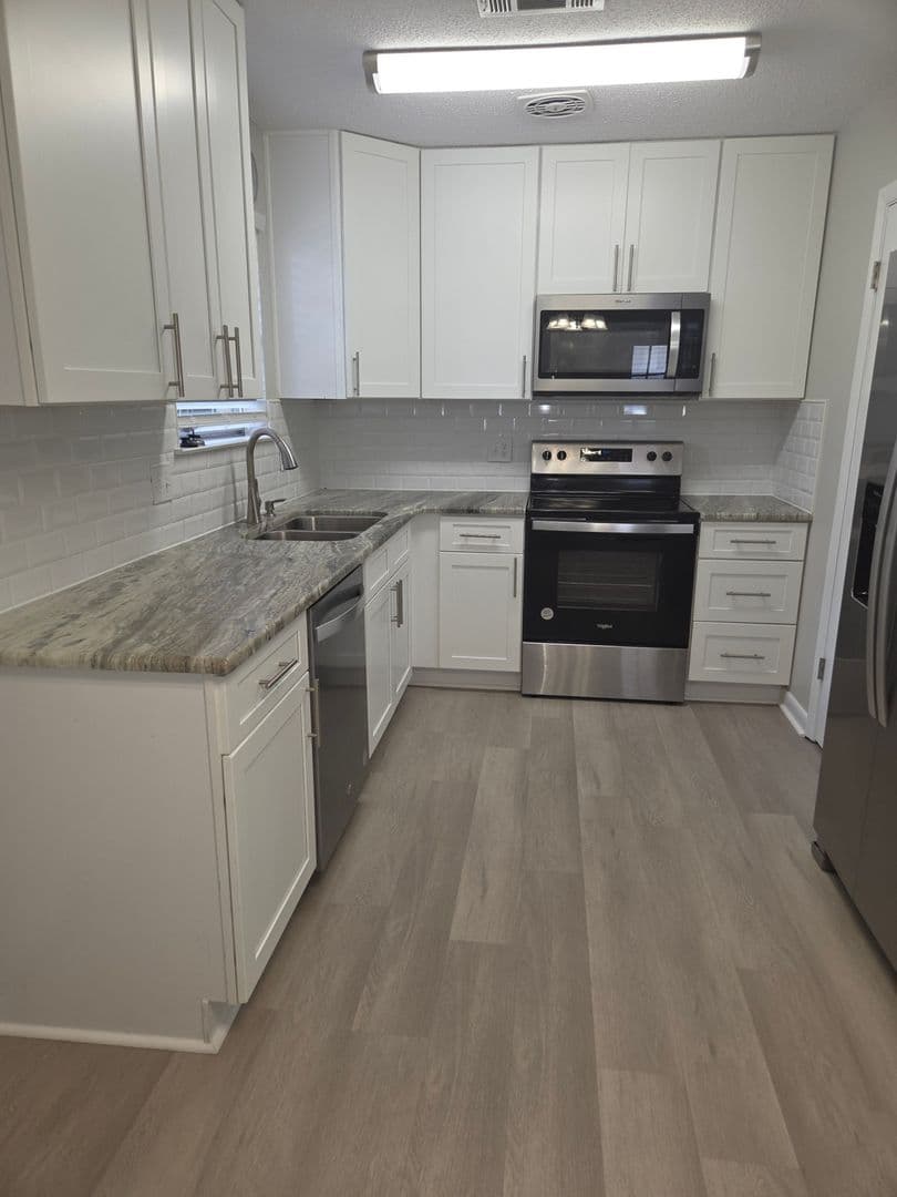 Crestview House: 503 Tall Pines St