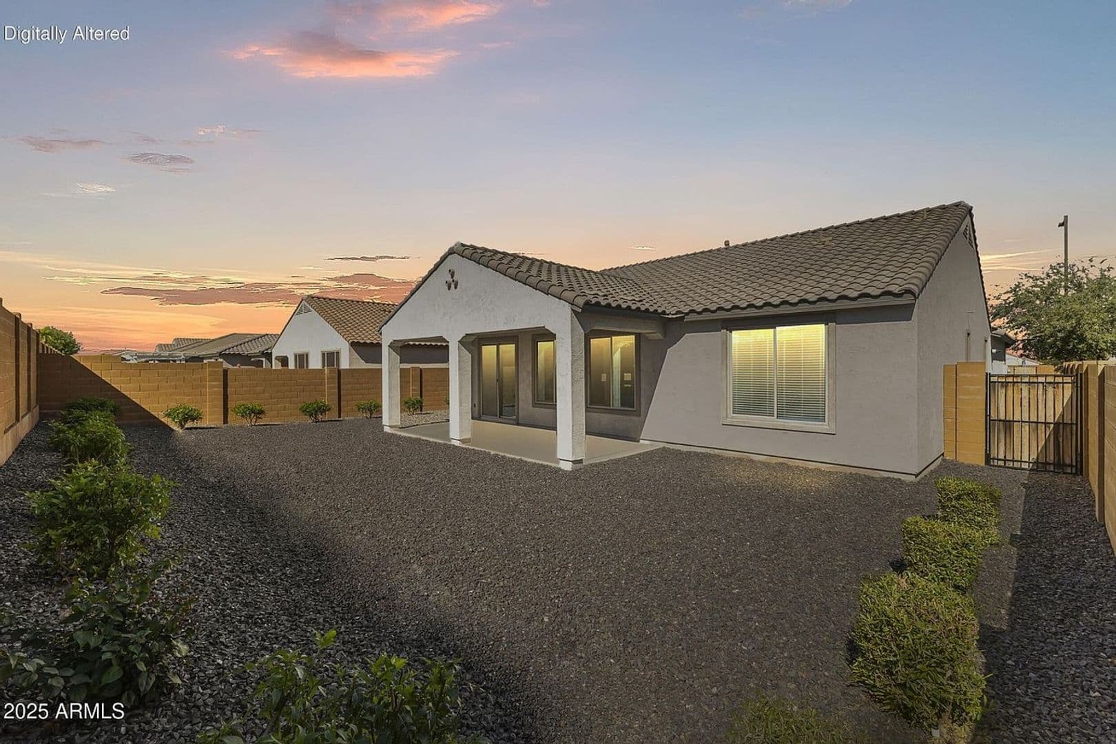 Buckeye House: 25915 W Quail Ave