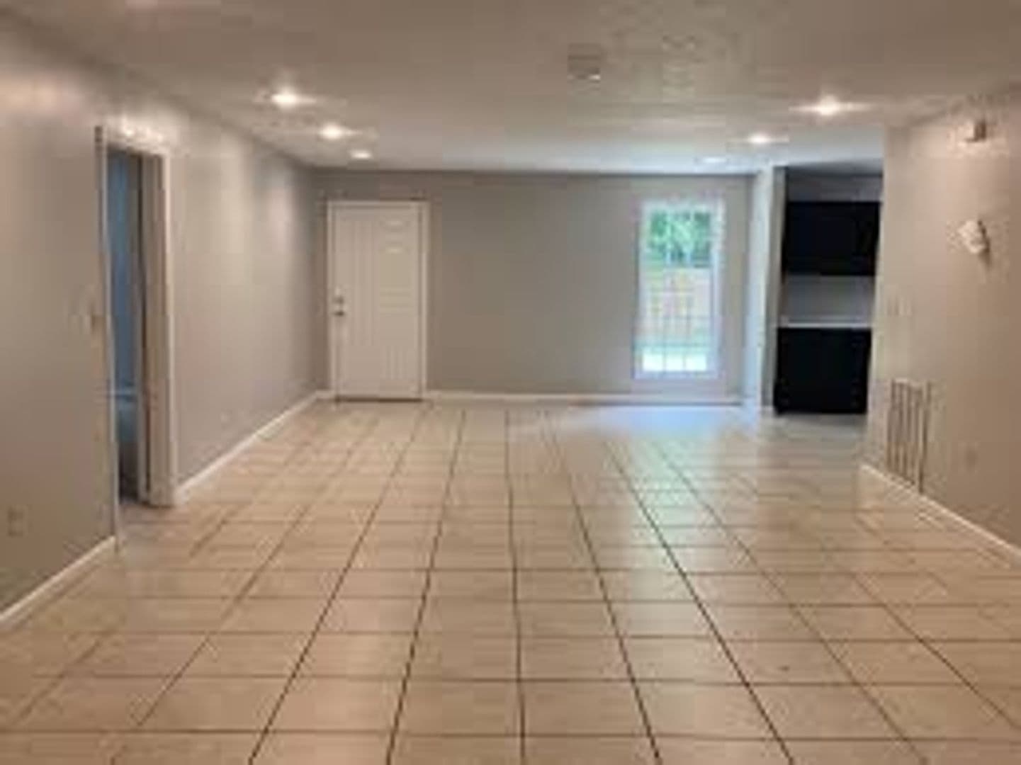 Columbus Townhome: 1741 Elvan Ave