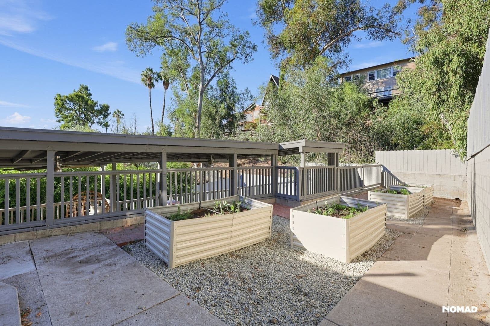 Los Angeles House: 4875 Wicopee Ave