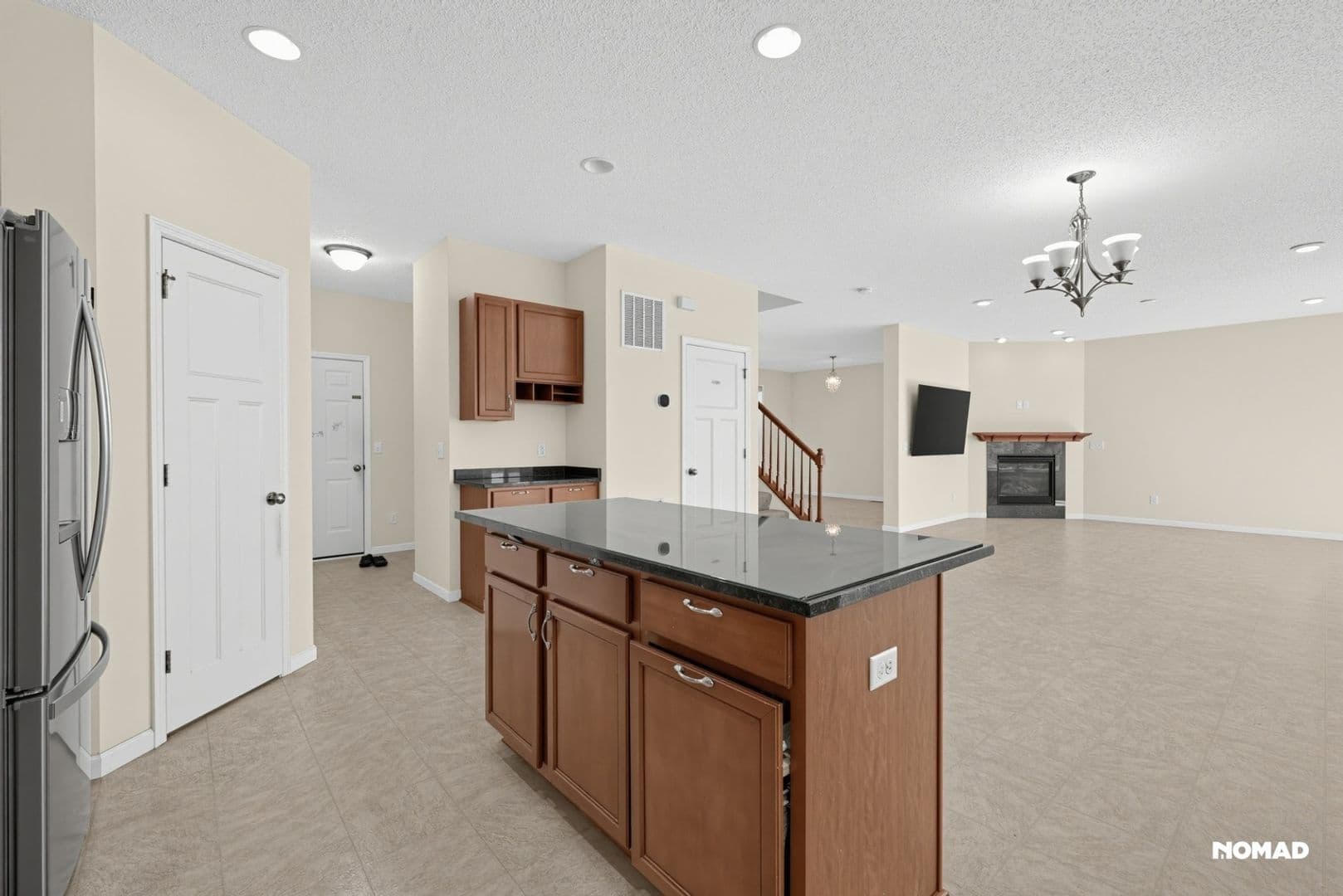 Plymouth House: 18805 46th Ave N