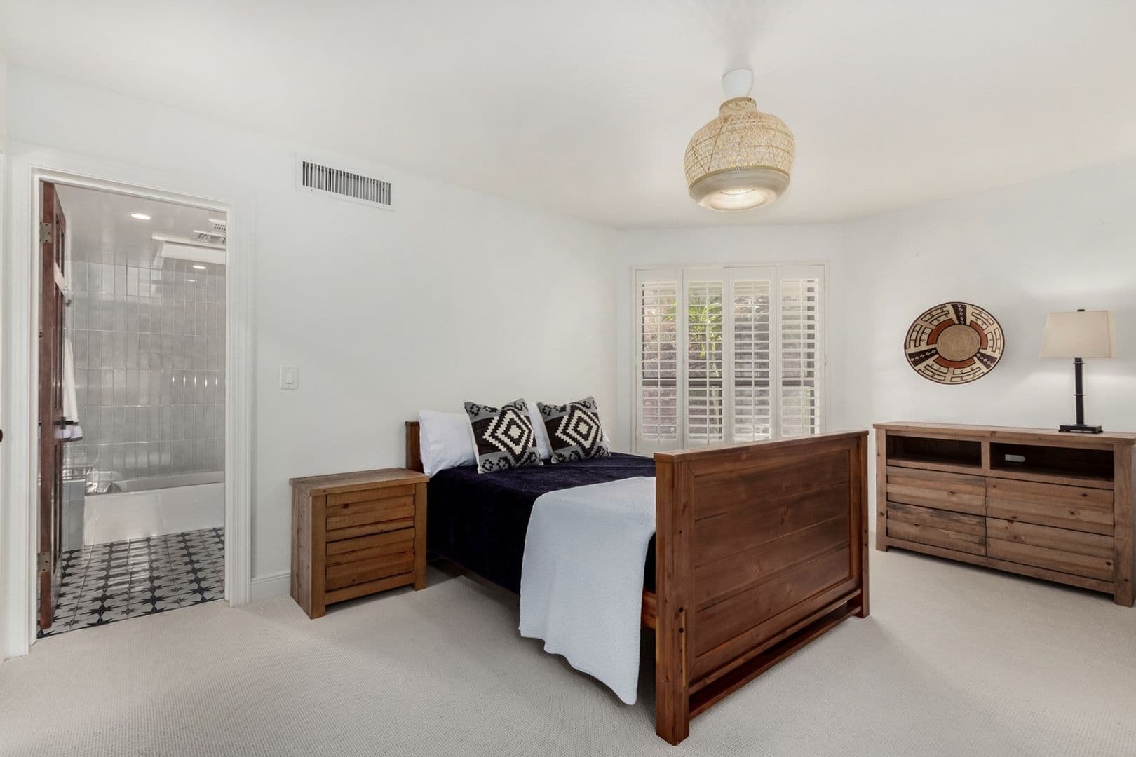 Phoenix House: 5655 N Camelback Canyon Dr
