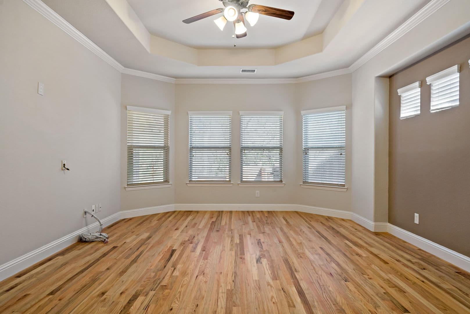 Dallas House: 6523 Prairie Flower Trl