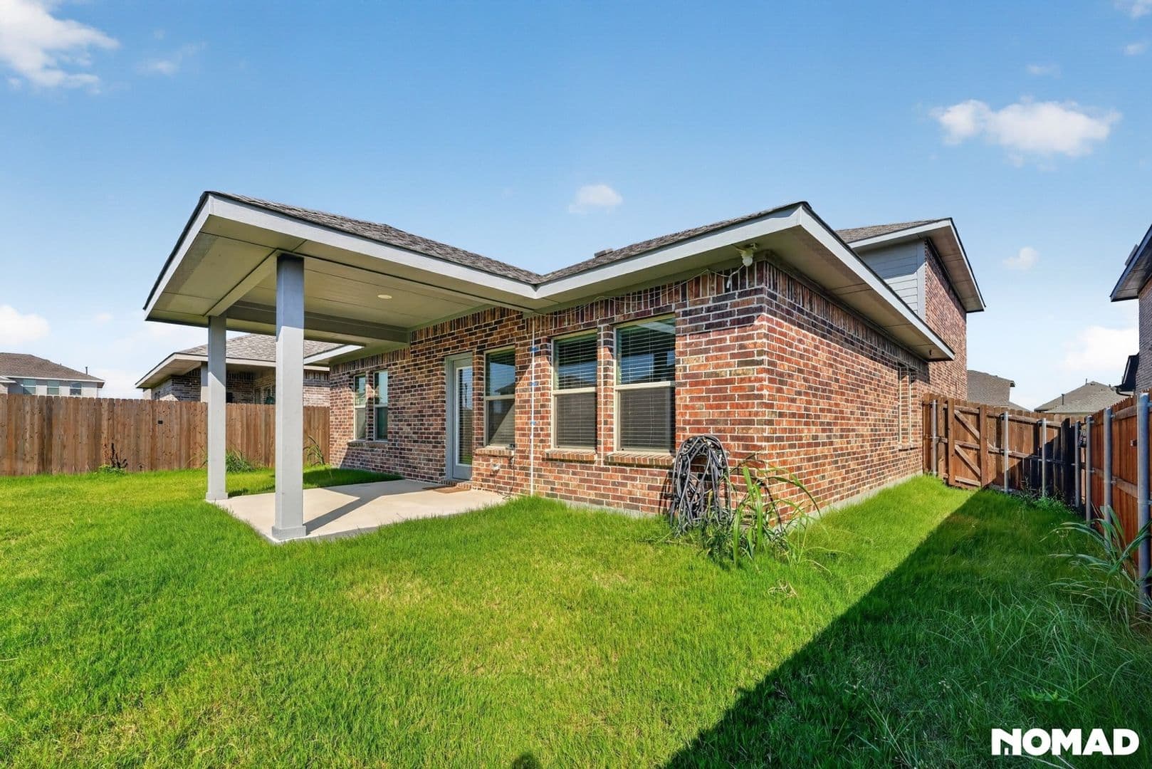 Seagoville House: 2512 Broken Bow Dr